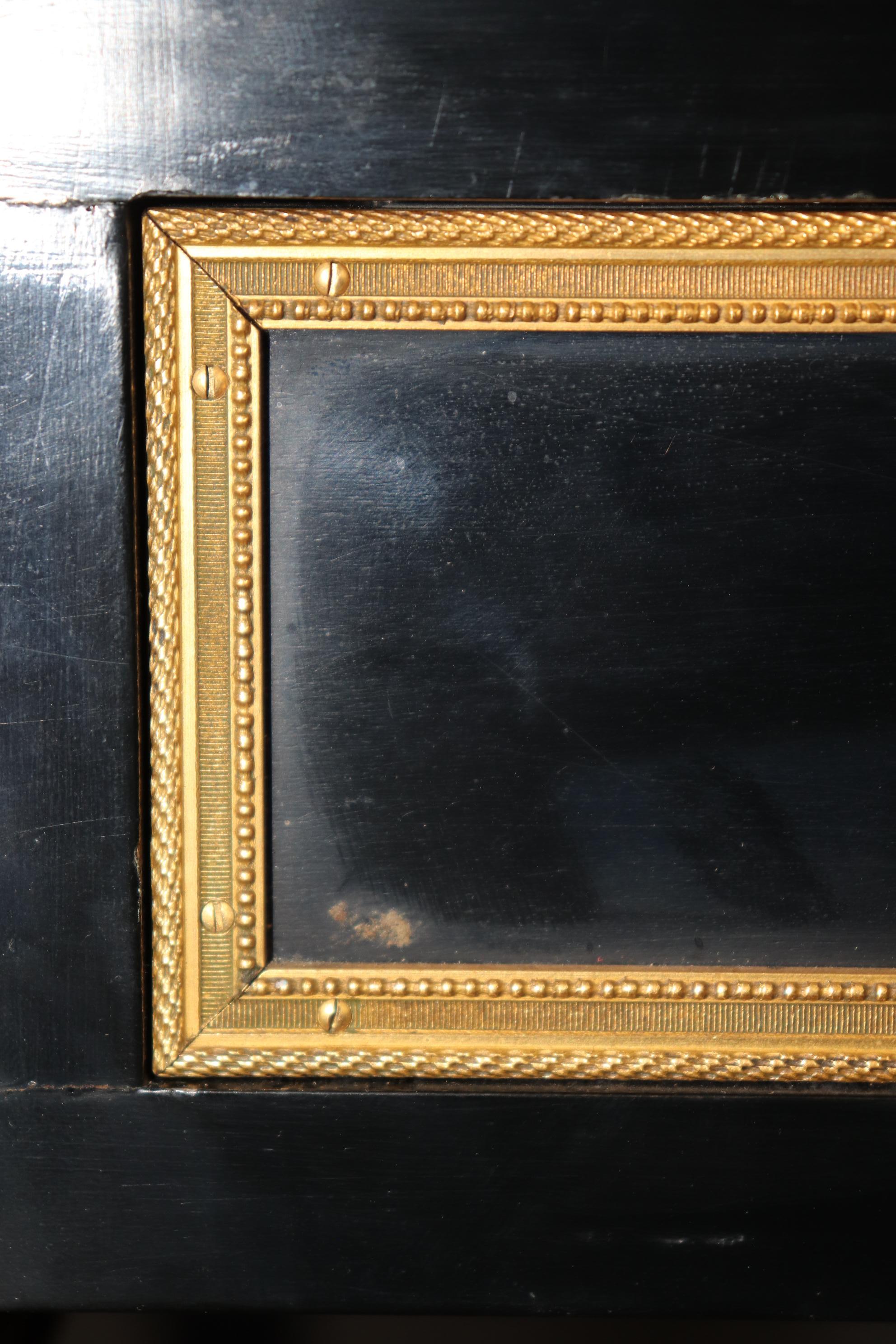 Splendida scrivania direzionale Maison Jansen in bronzo dorato e ormeggio in vendita 5