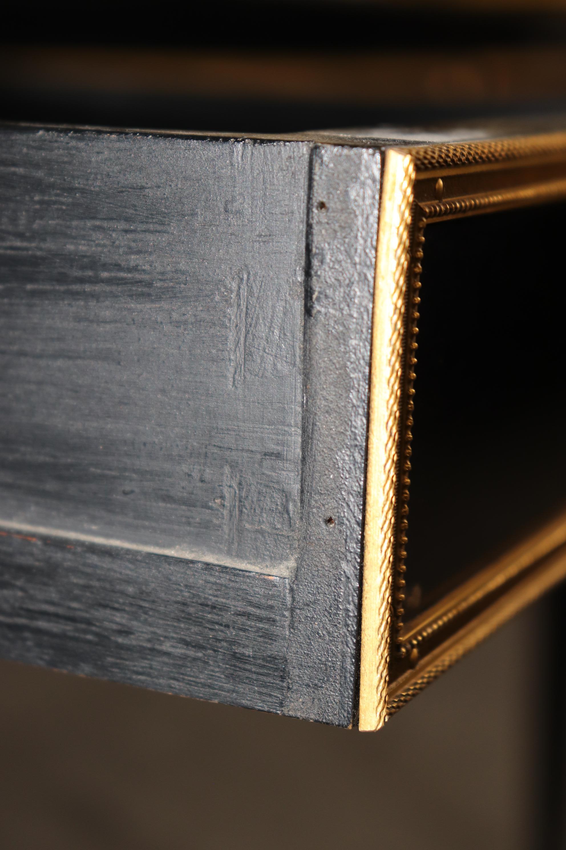 Splendida scrivania direzionale Maison Jansen in bronzo dorato e ormeggio in vendita 9