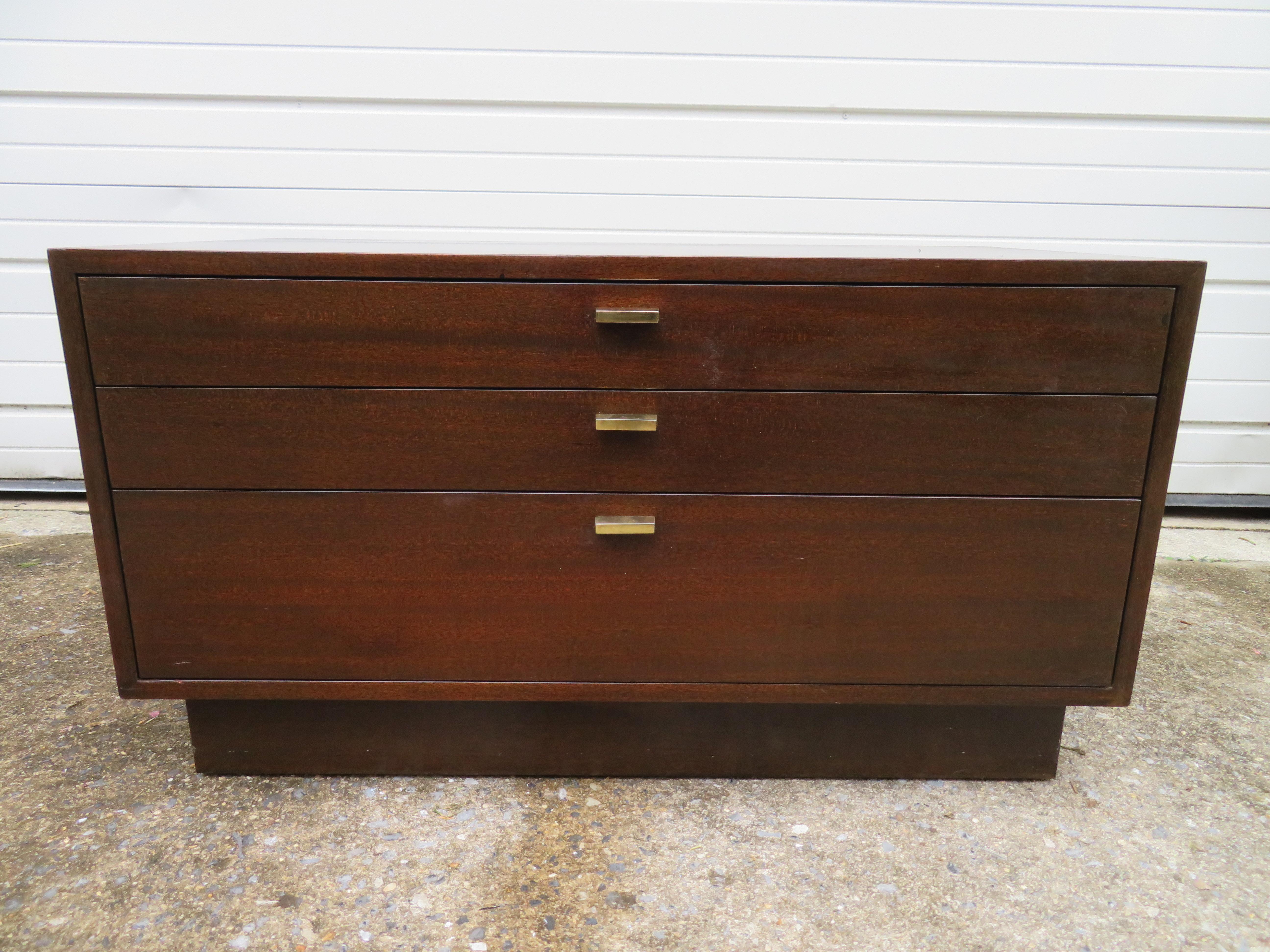 Handsome small-scale chest or side table designed by Harvey Probber.