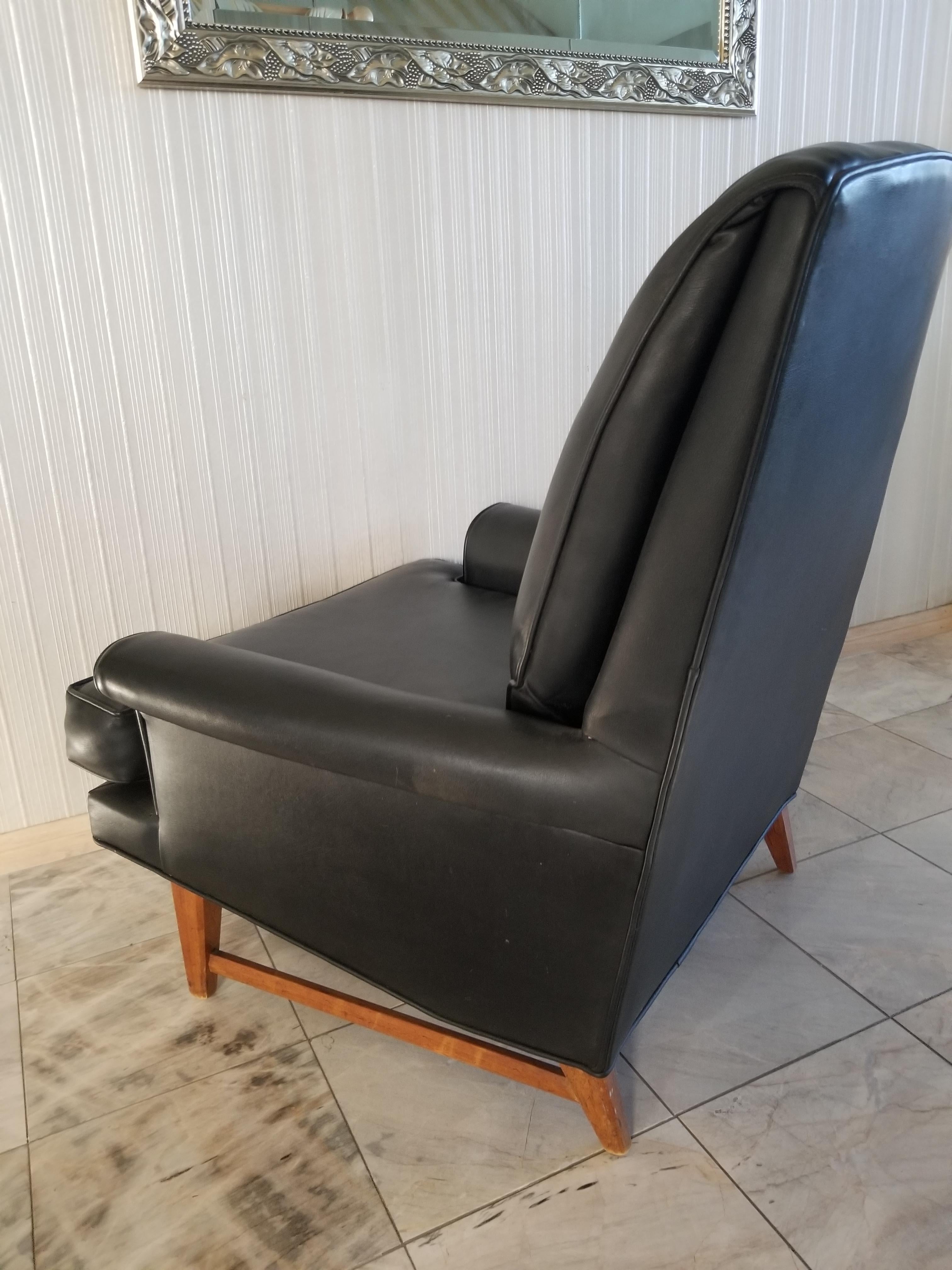 1950s MCM Heritage Faux Leather Mahogany Lounge Chair For Sale 2