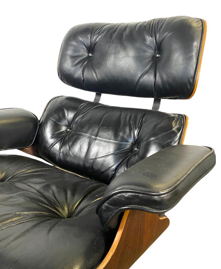 Handsome Herman Miller Eames Lounge Chair and Ottoman 3