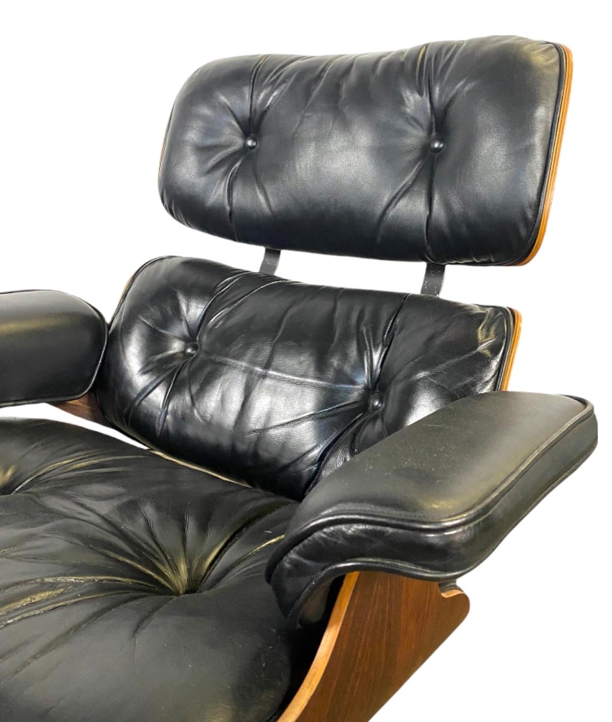 Handsome Herman Miller Eames Lounge Chair and Ottoman 9