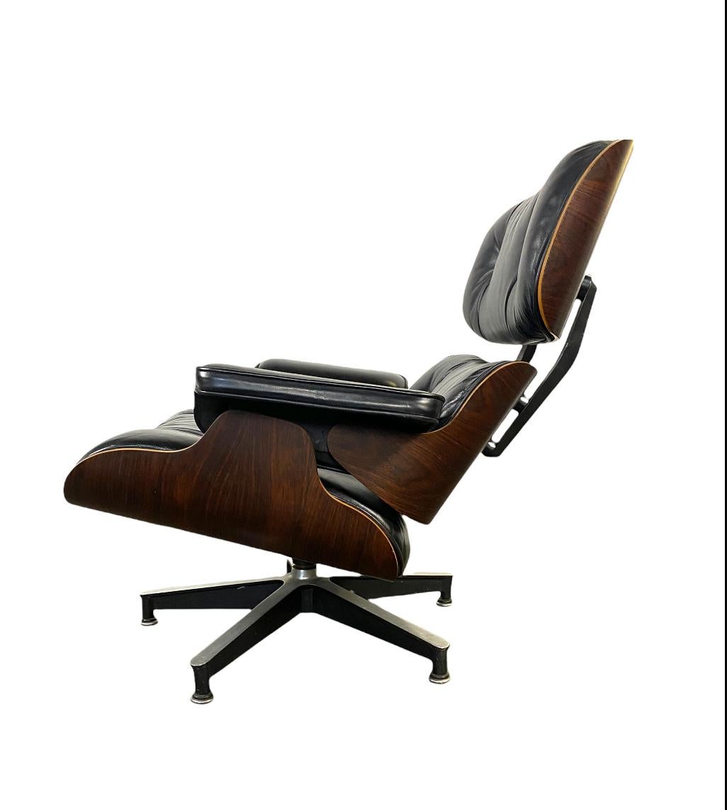 Leather Handsome Herman Miller Eames Lounge Chair and Ottoman