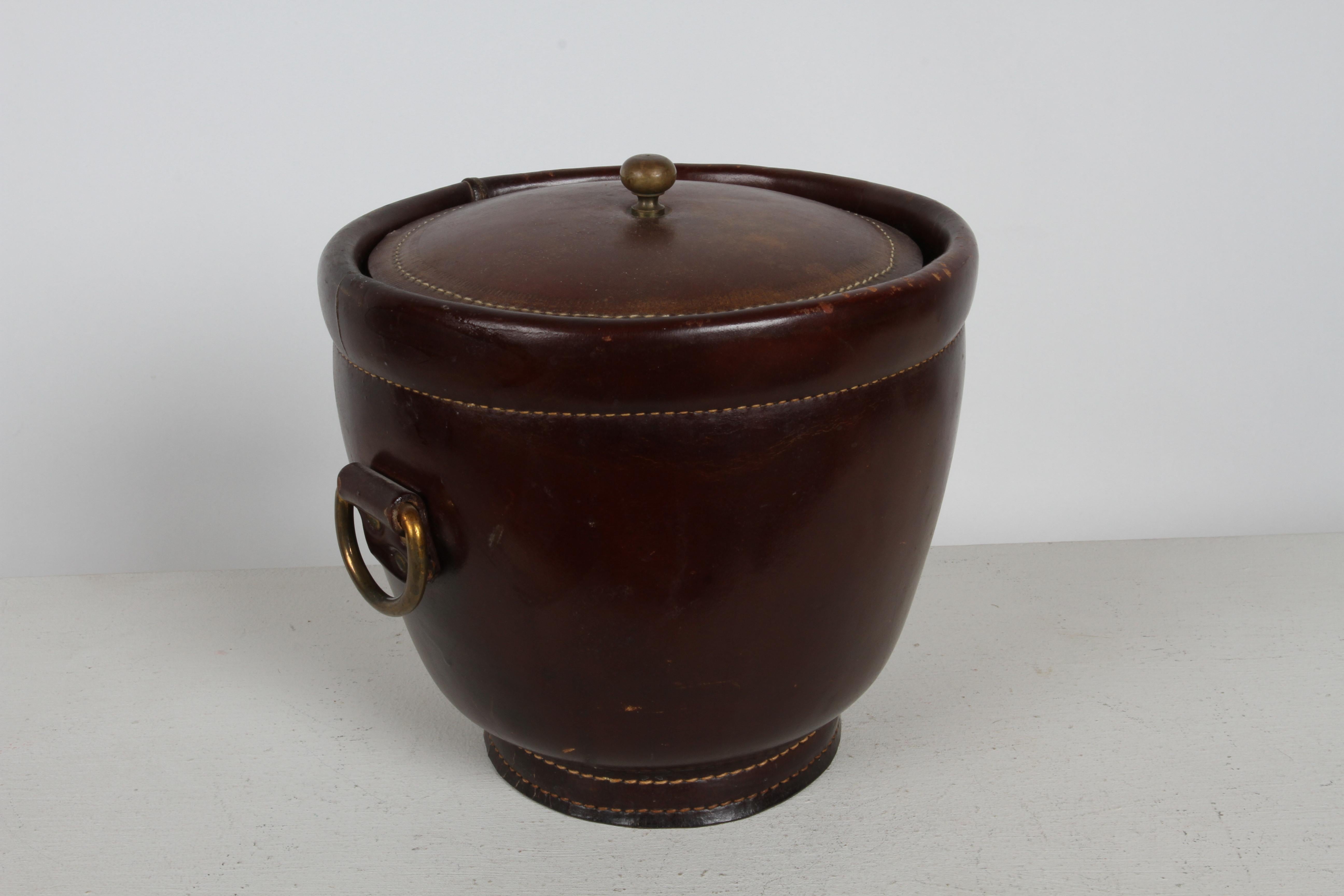 Unknown Handsome Jacques Adnet Style Vintage Leather & Brass Ice Bucket - MCM Barware For Sale