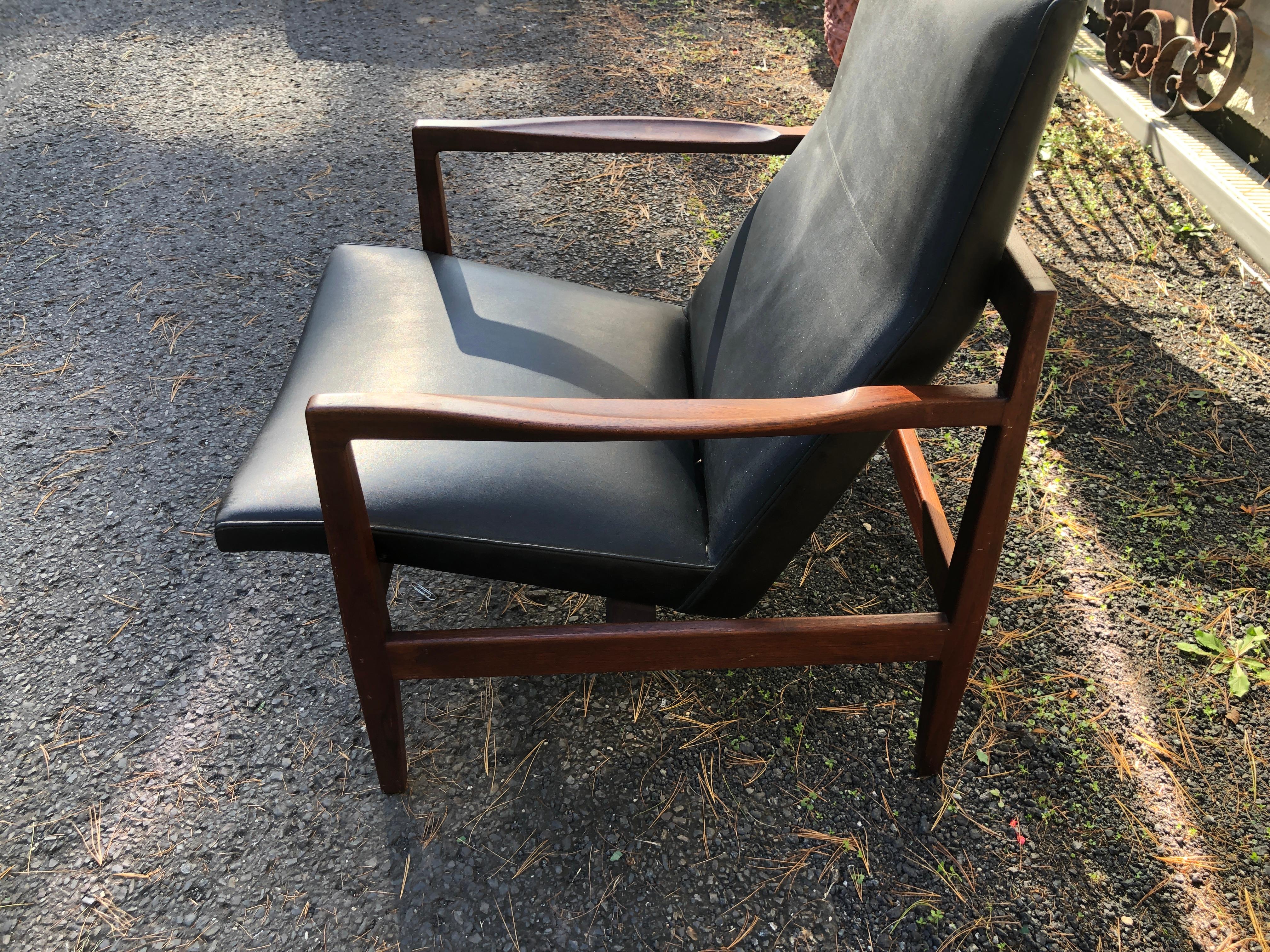 Magnifique chaise longue en noyer Jens Risom Mid-Century Modernity en vente 9
