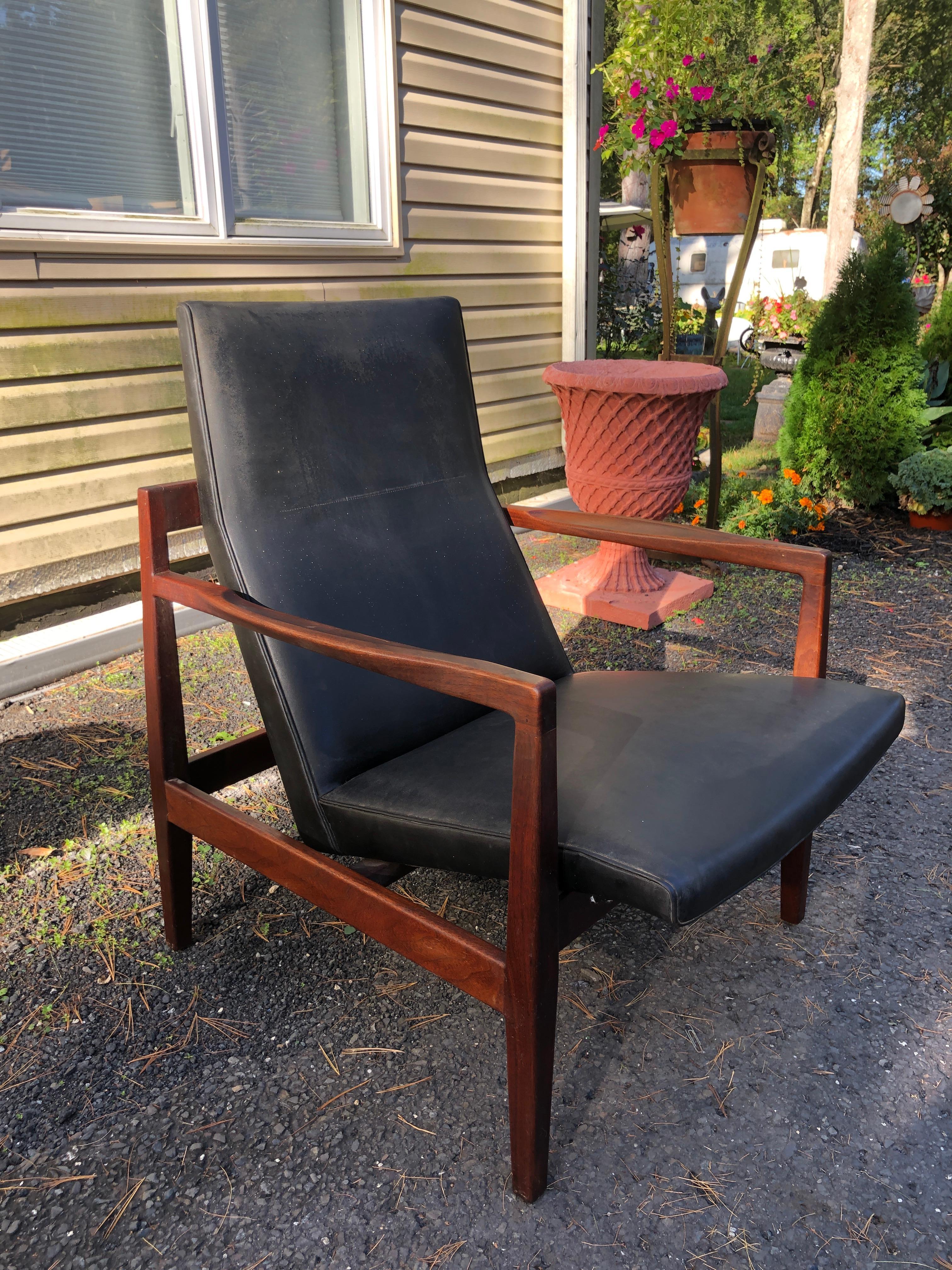Magnifique chaise longue en noyer Jens Risom Mid-Century Modernity en vente 11