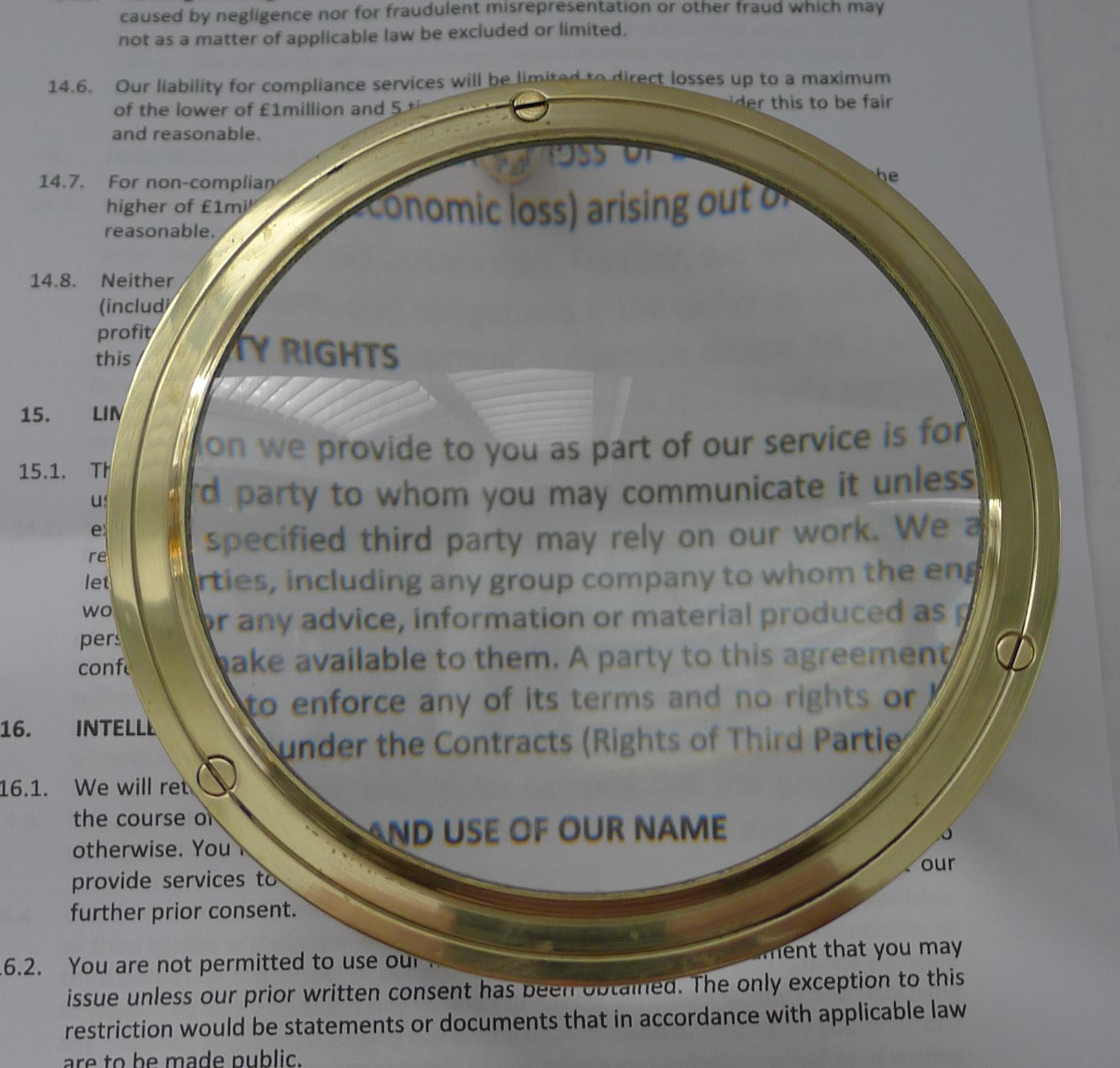 Édouardien Handsome Large Antique English Brass Framed Magnifying Glass c.1900 en vente