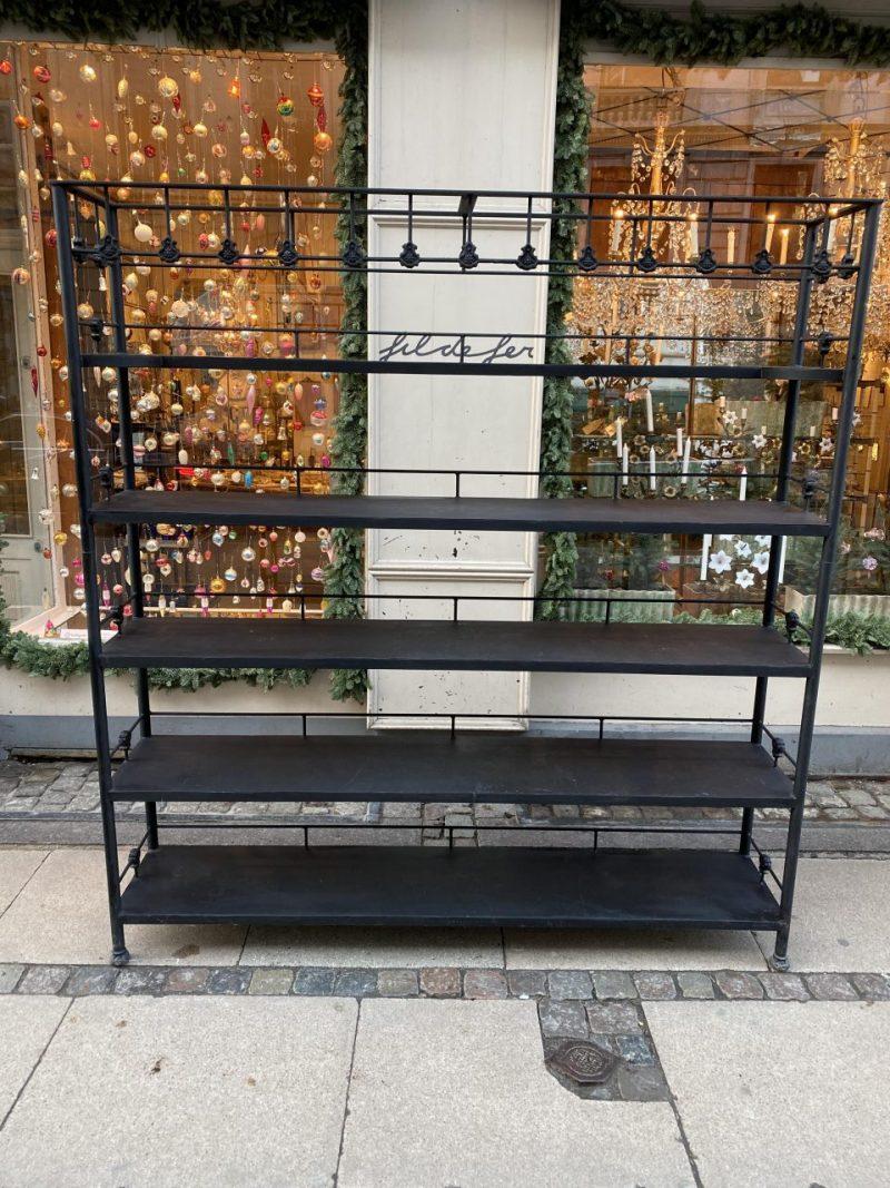 Français Magnifique grand meuble étagère en fer noir - Début du 20ème siècle en vente