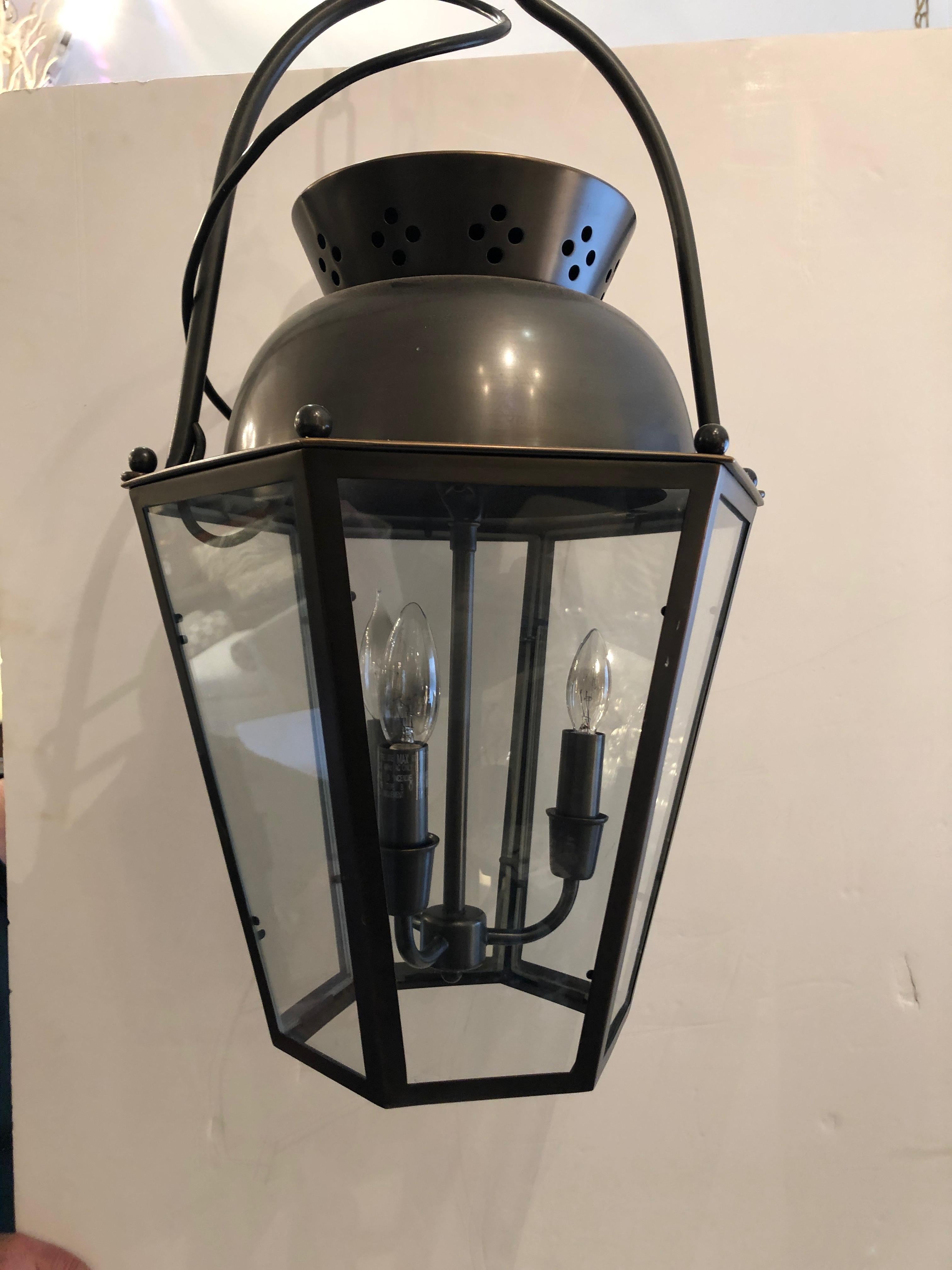 Great looking classic large lantern in a bronze finish having 6 sides and 3 lights inside.