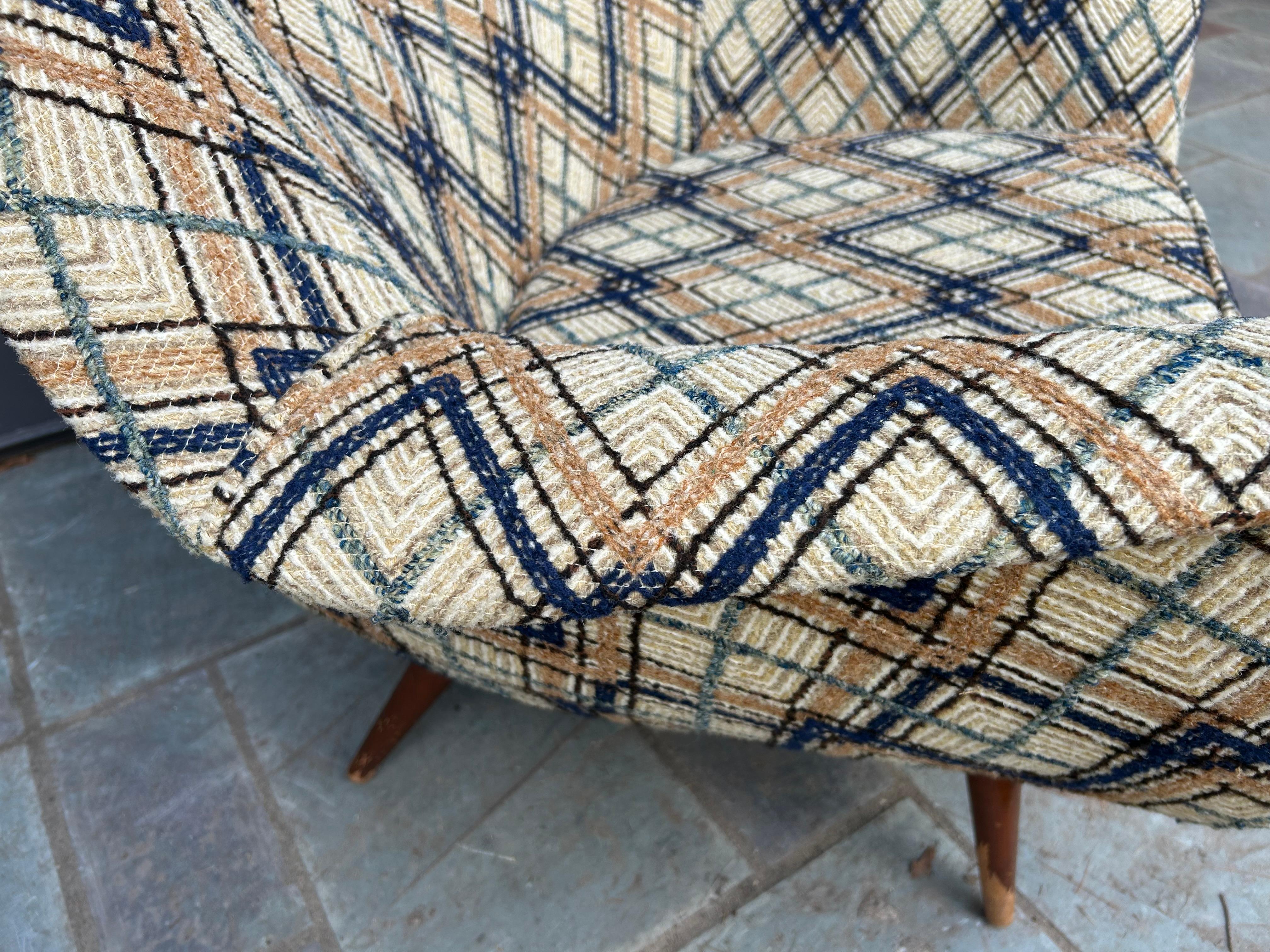 Handsome Lawrence Peabody Barrel Back Tub Chair Selig, Mid-Century Modern For Sale 1