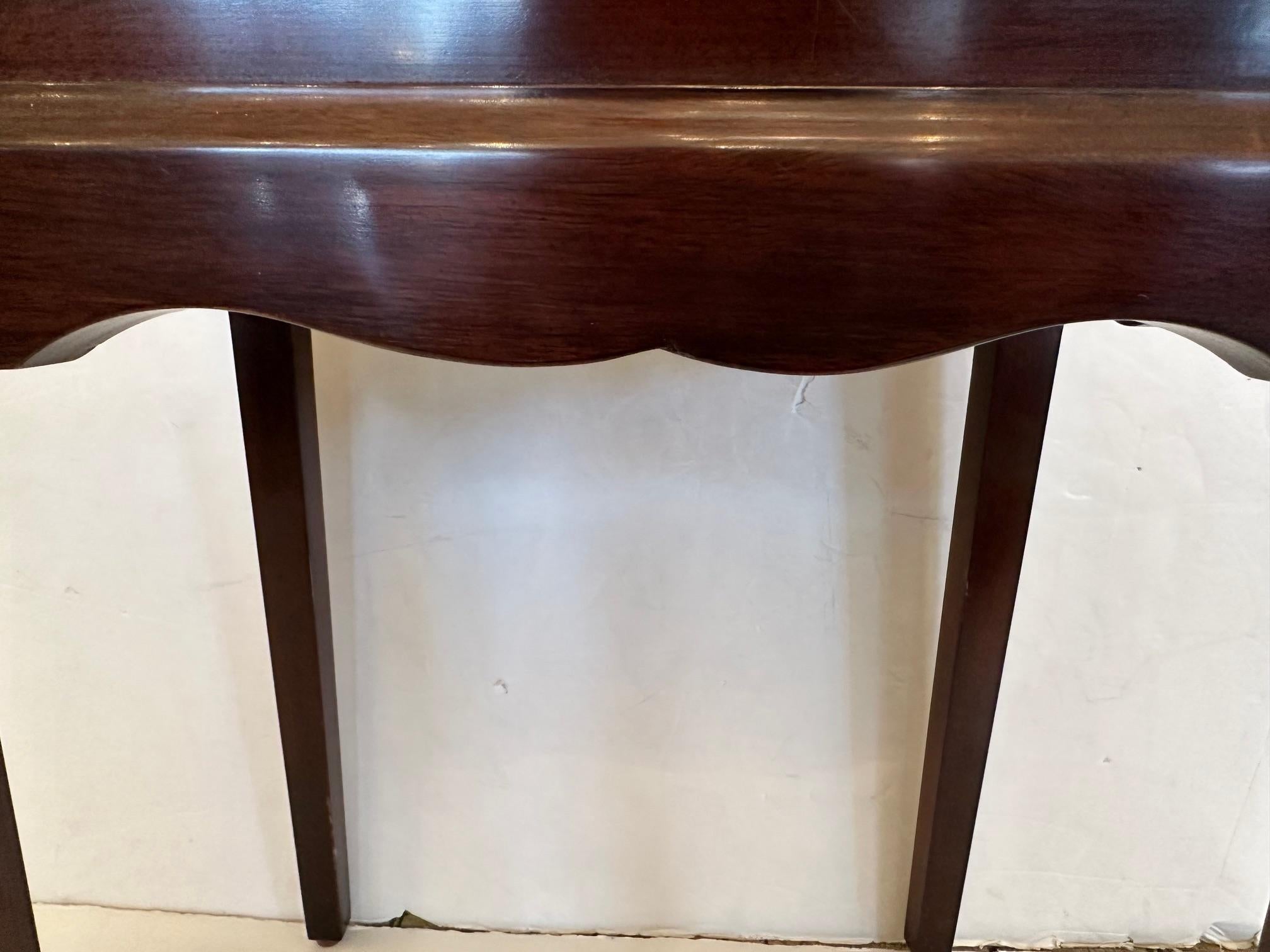 Handsome Mahogany Inlaid Box on Stand End Table For Sale 1