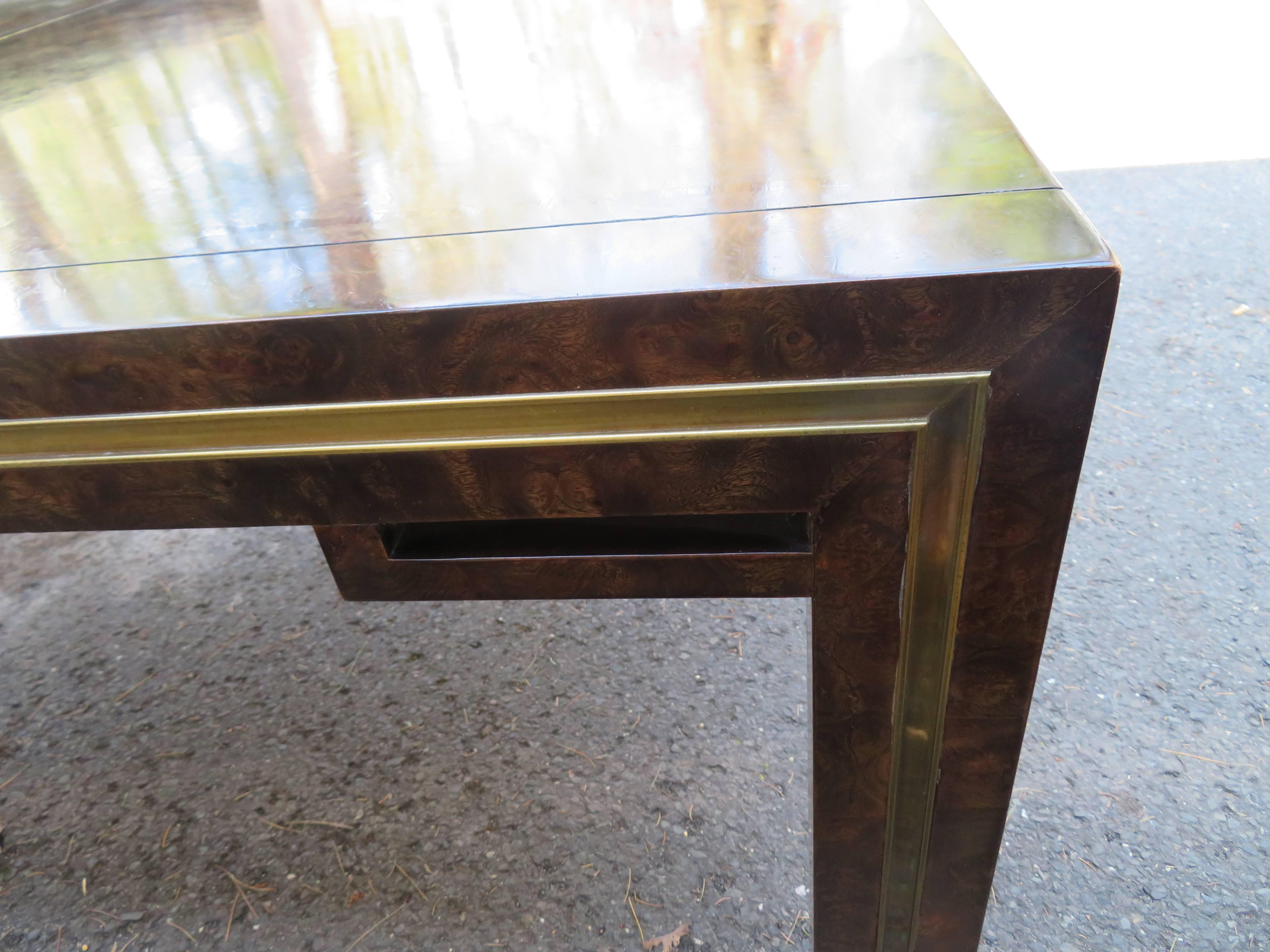 Handsome Mastercraft Amboyna Burl and Brass Parsons Leg Dining Table Midcentury For Sale 3