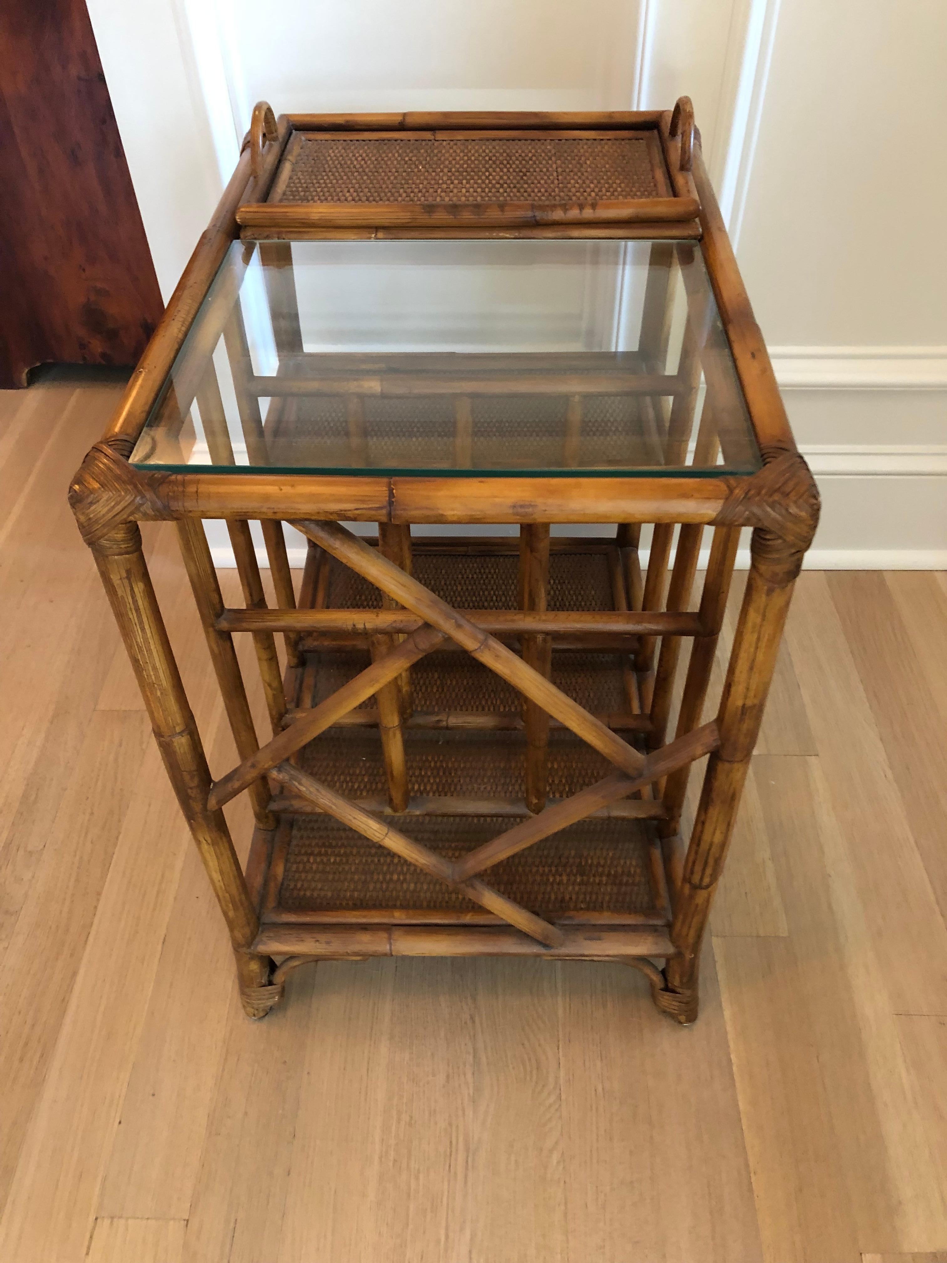 Handsome McGuire Style Bamboo & Rattan Side Table Magazine Stand In Good Condition In Hopewell, NJ