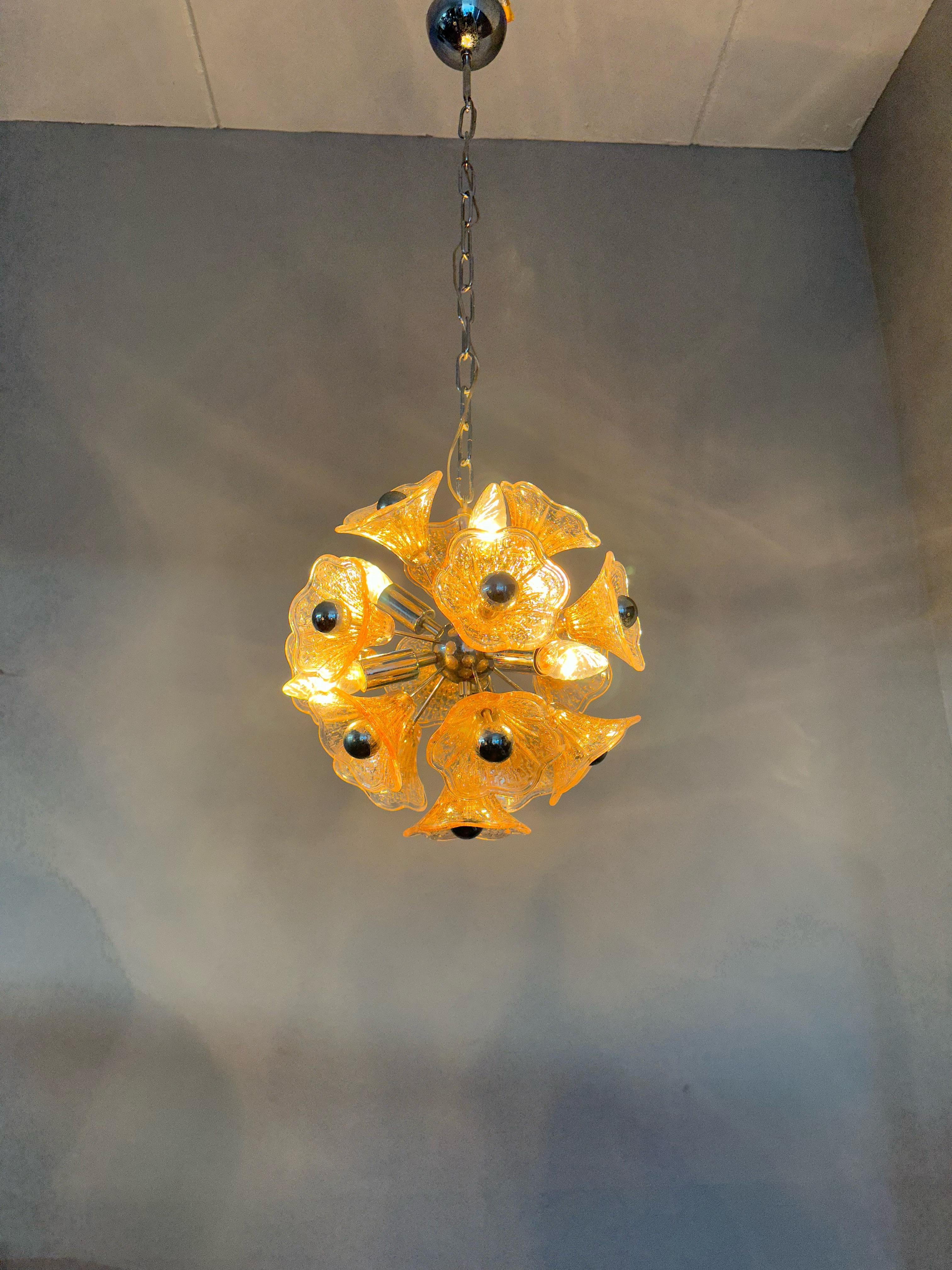Belle lampe à suspension Spoutnik en verre de Murano avec fleurs, style mi-siècle moderne, par Venini en vente 8
