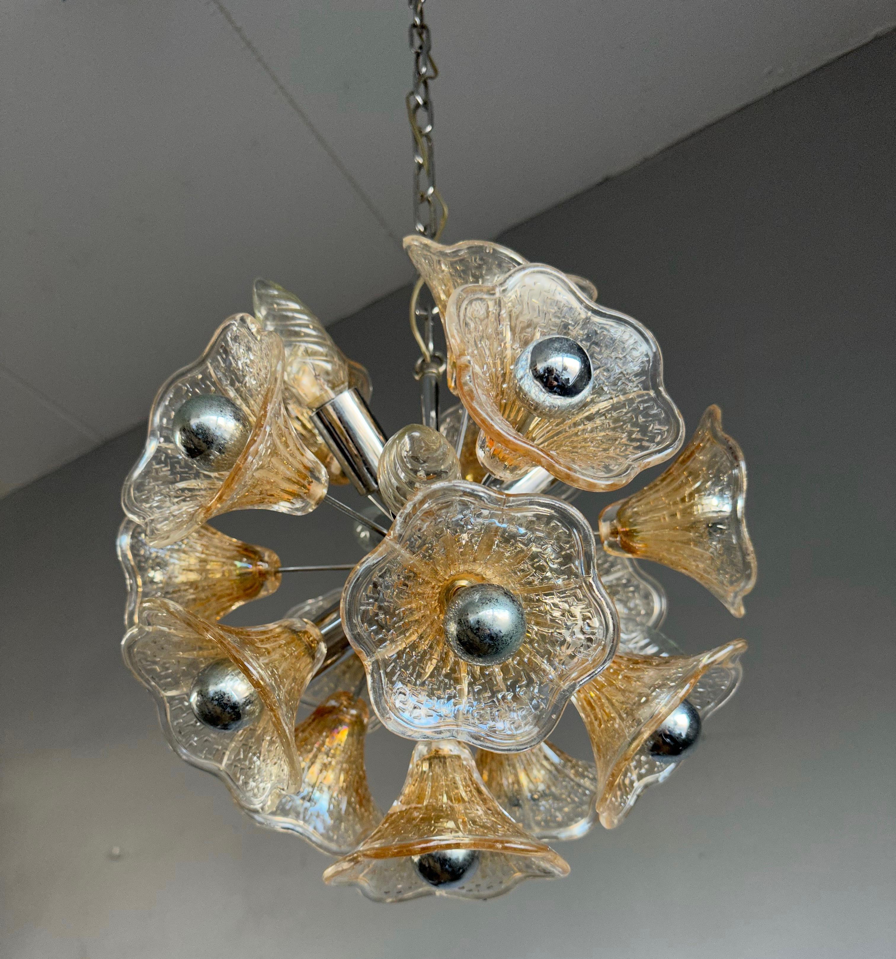 Belle lampe à suspension Spoutnik en verre de Murano avec fleurs, style mi-siècle moderne, par Venini en vente 9