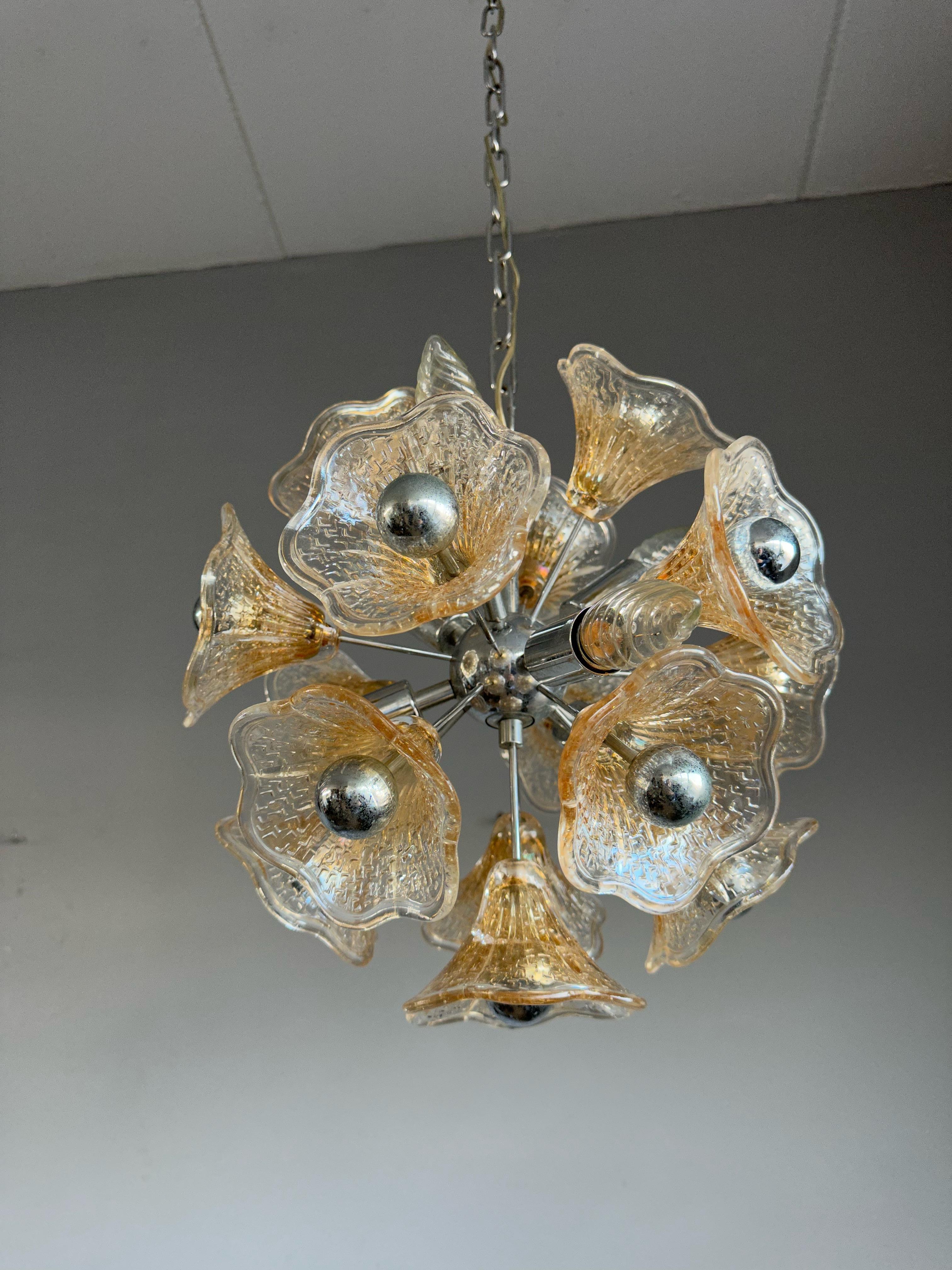 Belle lampe à suspension Spoutnik en verre de Murano avec fleurs, style mi-siècle moderne, par Venini en vente 12