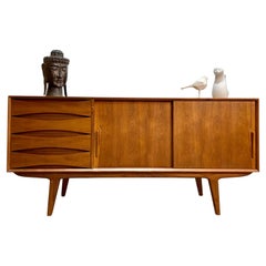  Magnifique meuble multimédia SIDEBOARD / CREDENZA de style The Moderns MODERN