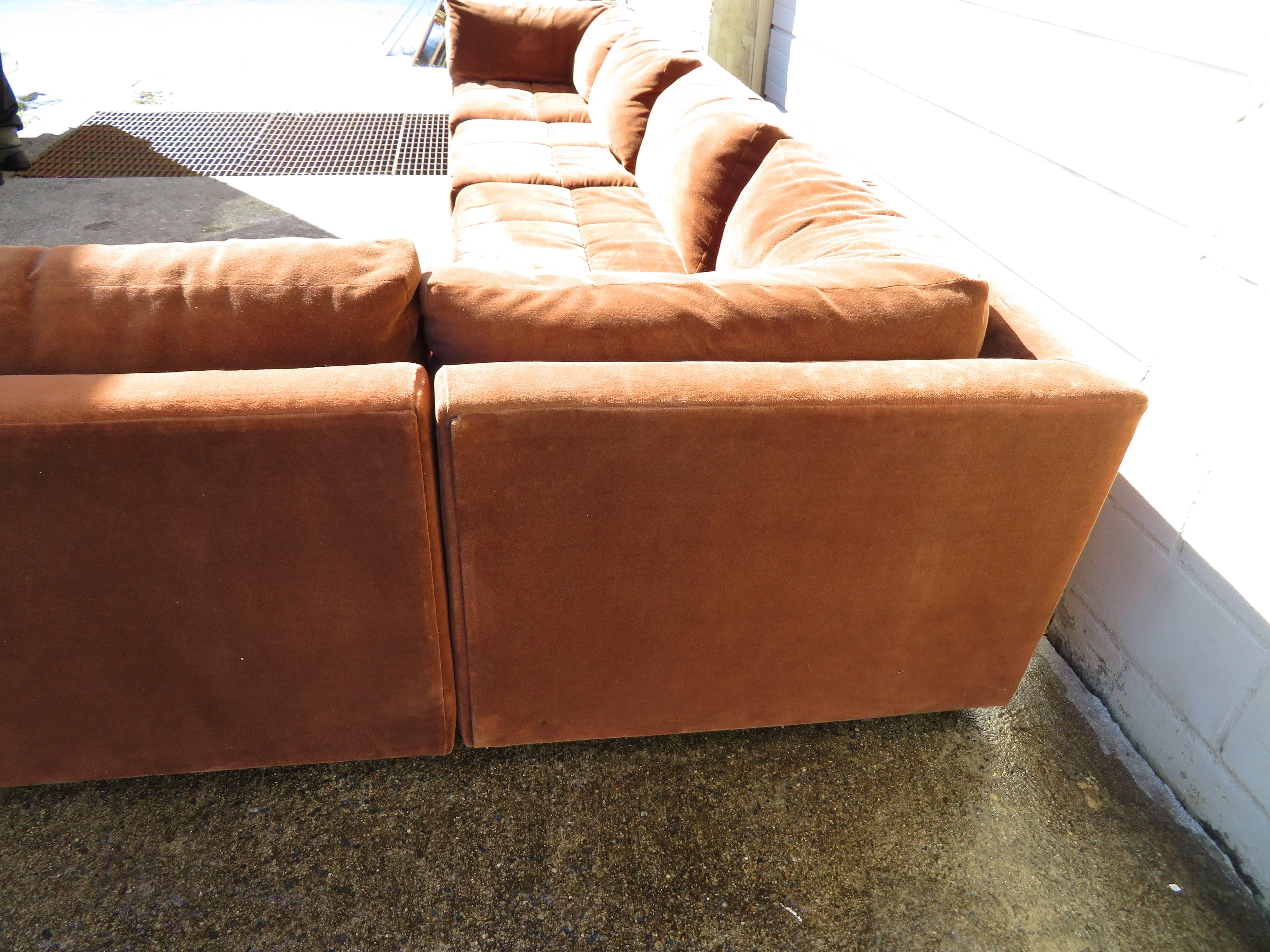 Handsome Milo Baughman Style Six-Piece Section Sofa Mid-Century Modern 4