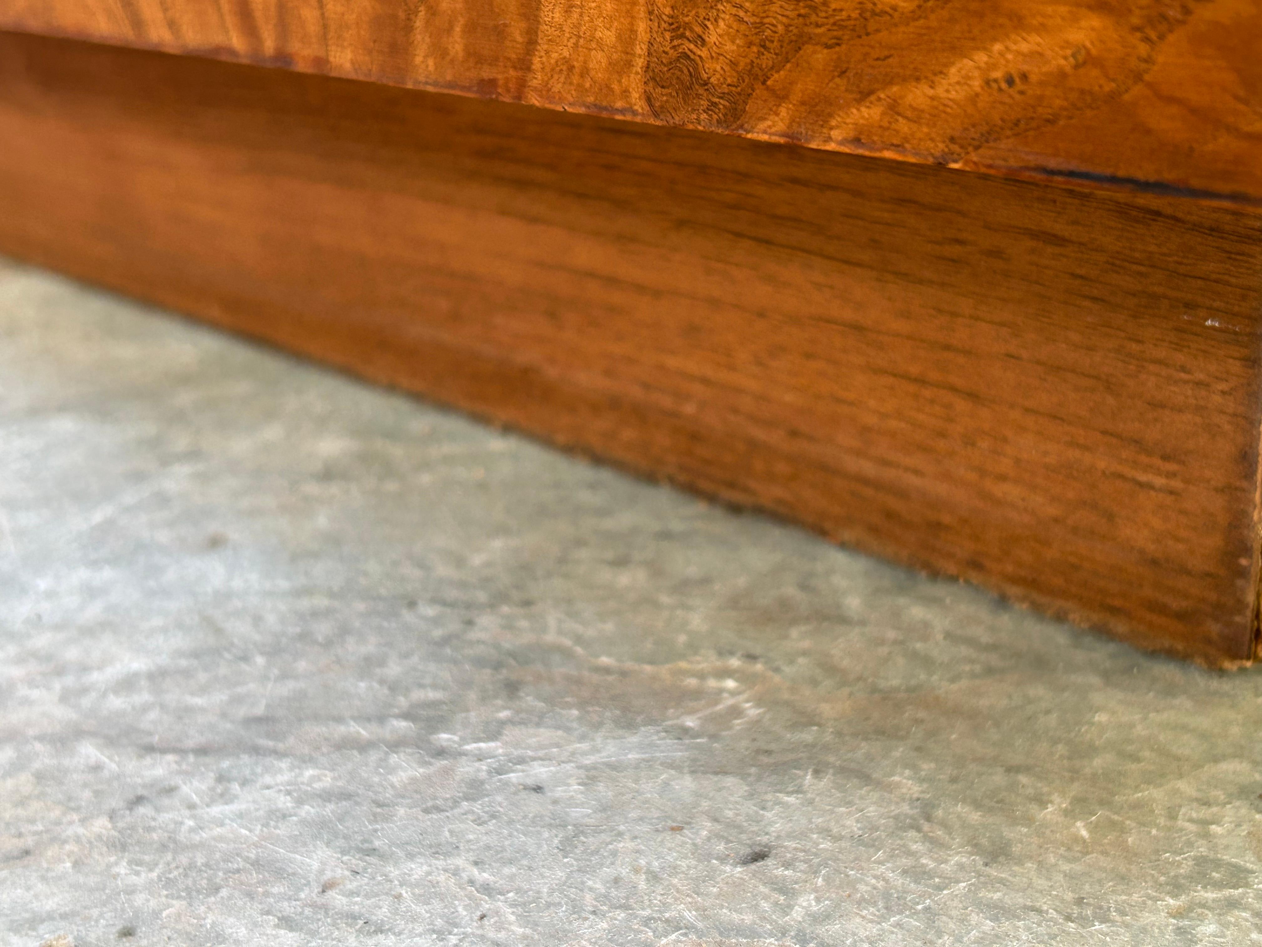 Handsome Milo Baughman Style Burl Wood Long Dresser Credenza Lane Mid-Century For Sale 7