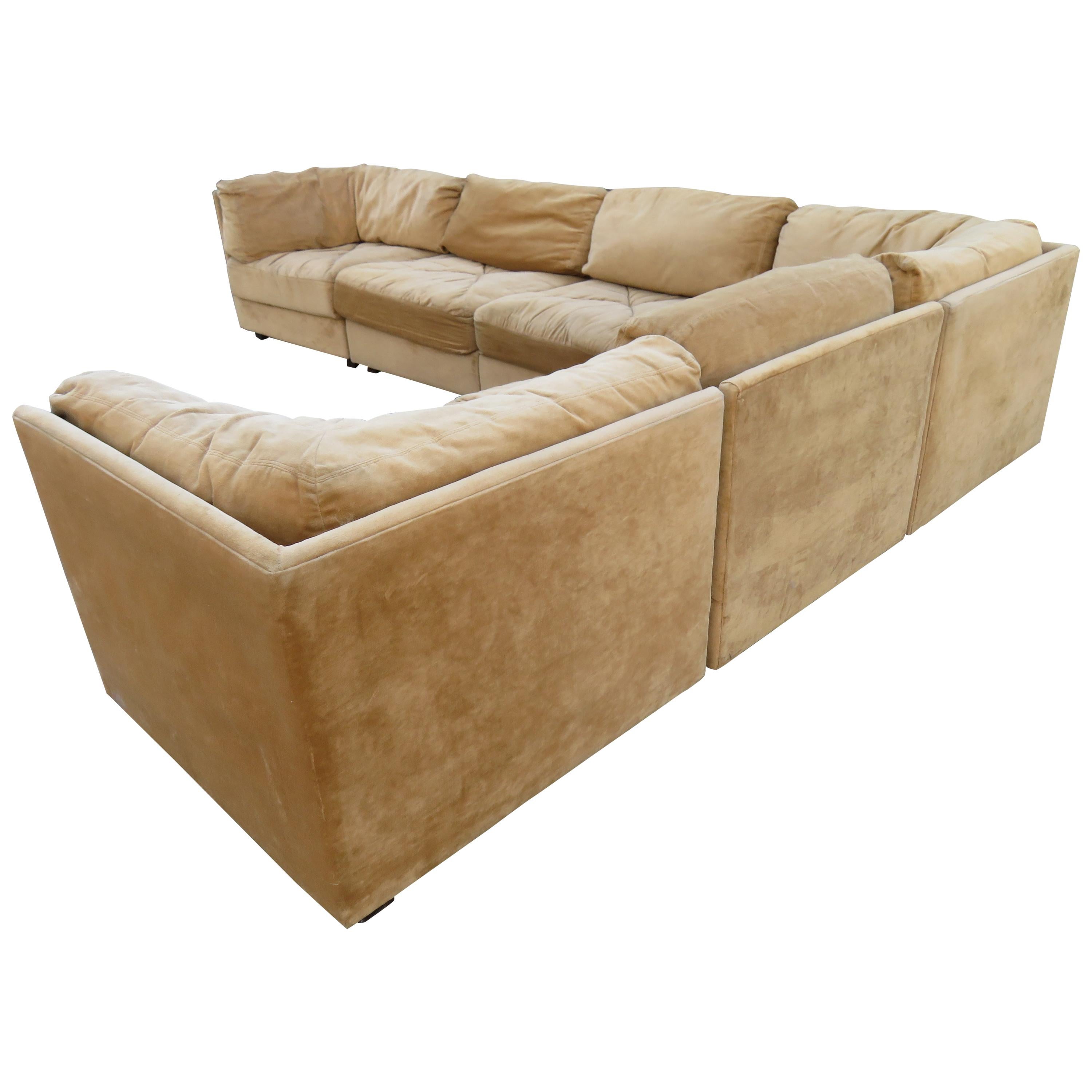 Handsome Milo Baughman Style Selig 6-Piece Cube Sofa Sectional Midcentury