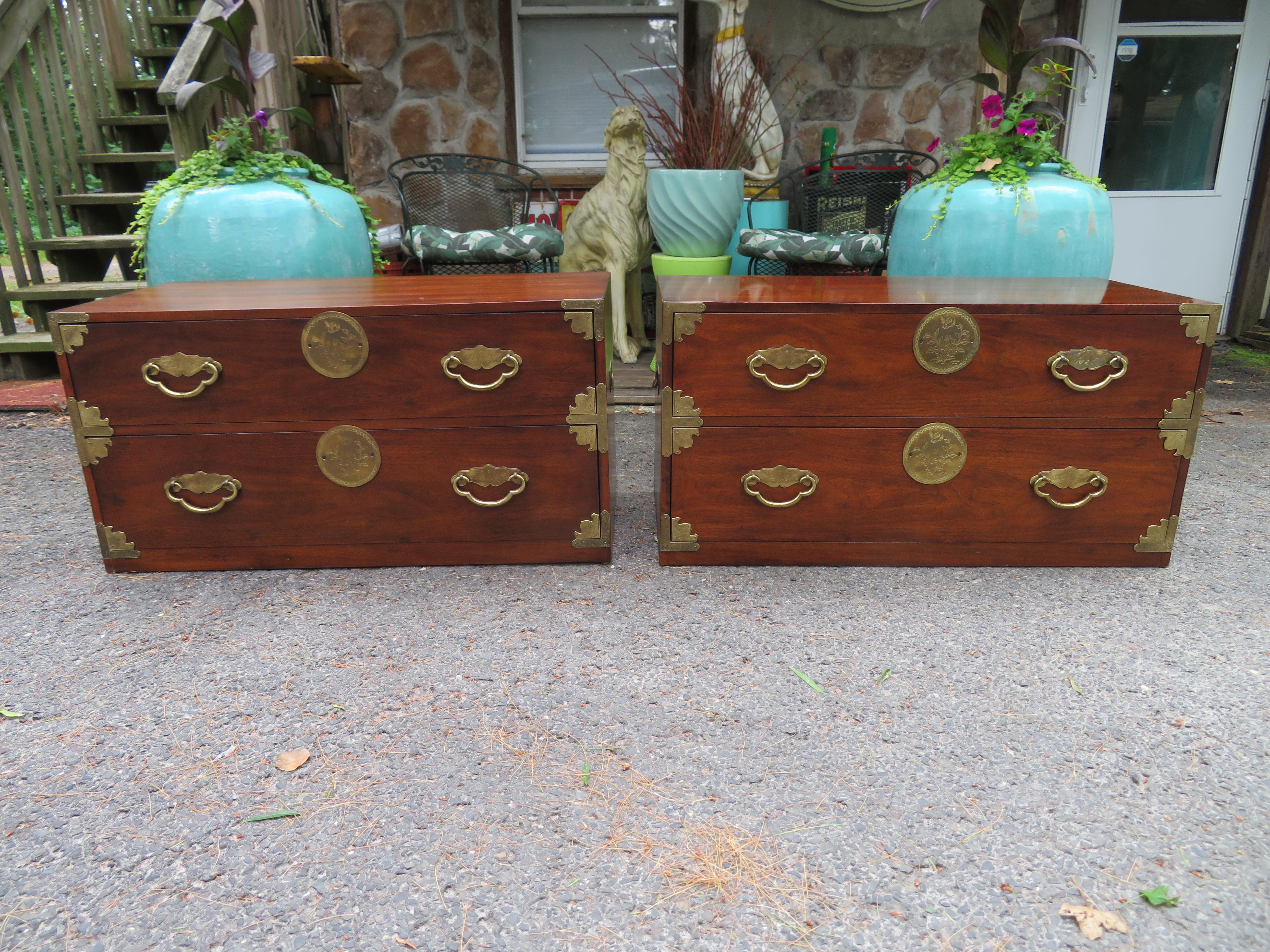 Handsome Pair of Henredon Asian Campaign Bachelors Chest, Mid-Century Modern 10