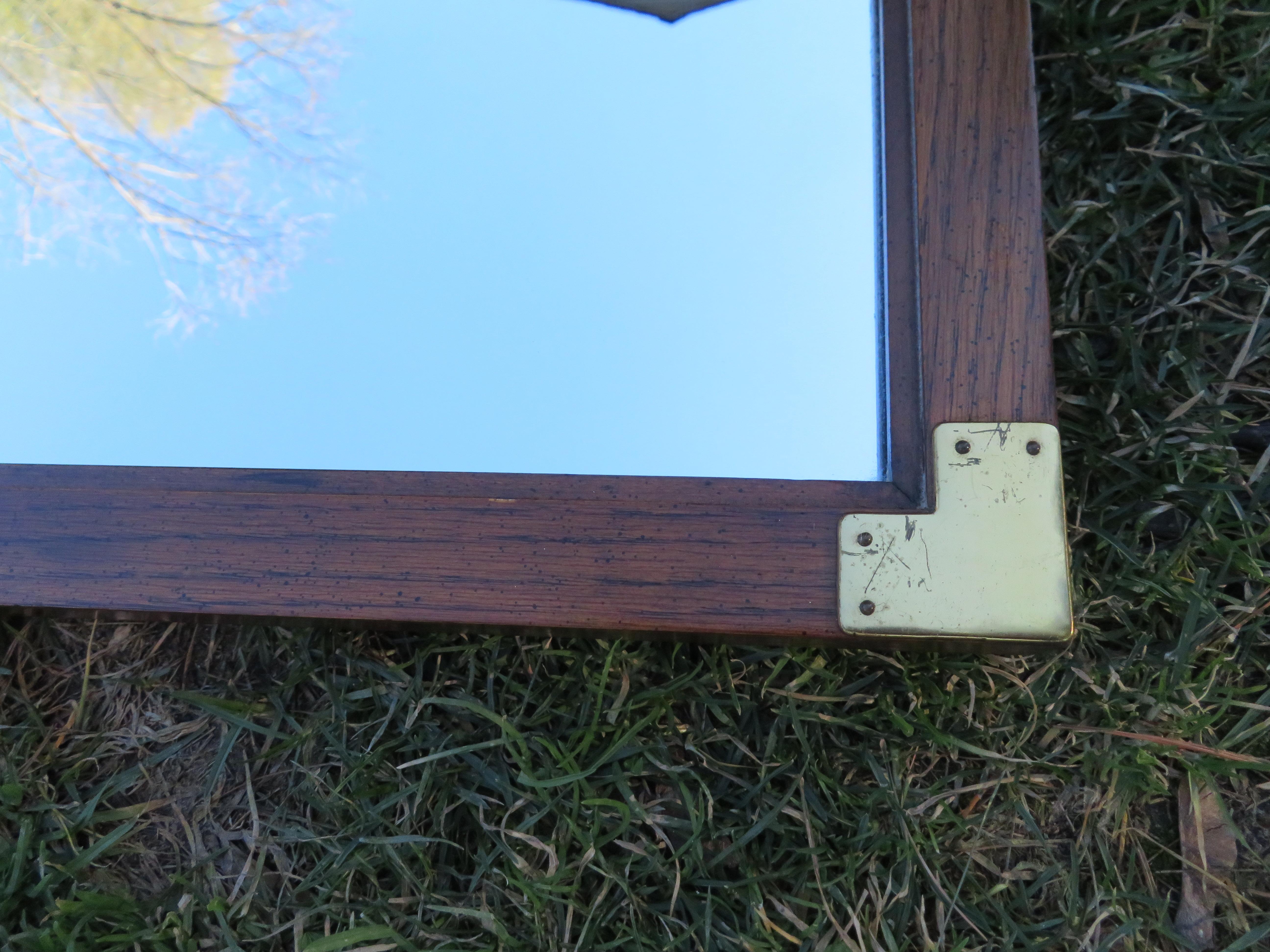 Handsome Pair Henredon Scene One Brass Campaign Mirrors, Mid-Century Modern In Good Condition For Sale In Pemberton, NJ