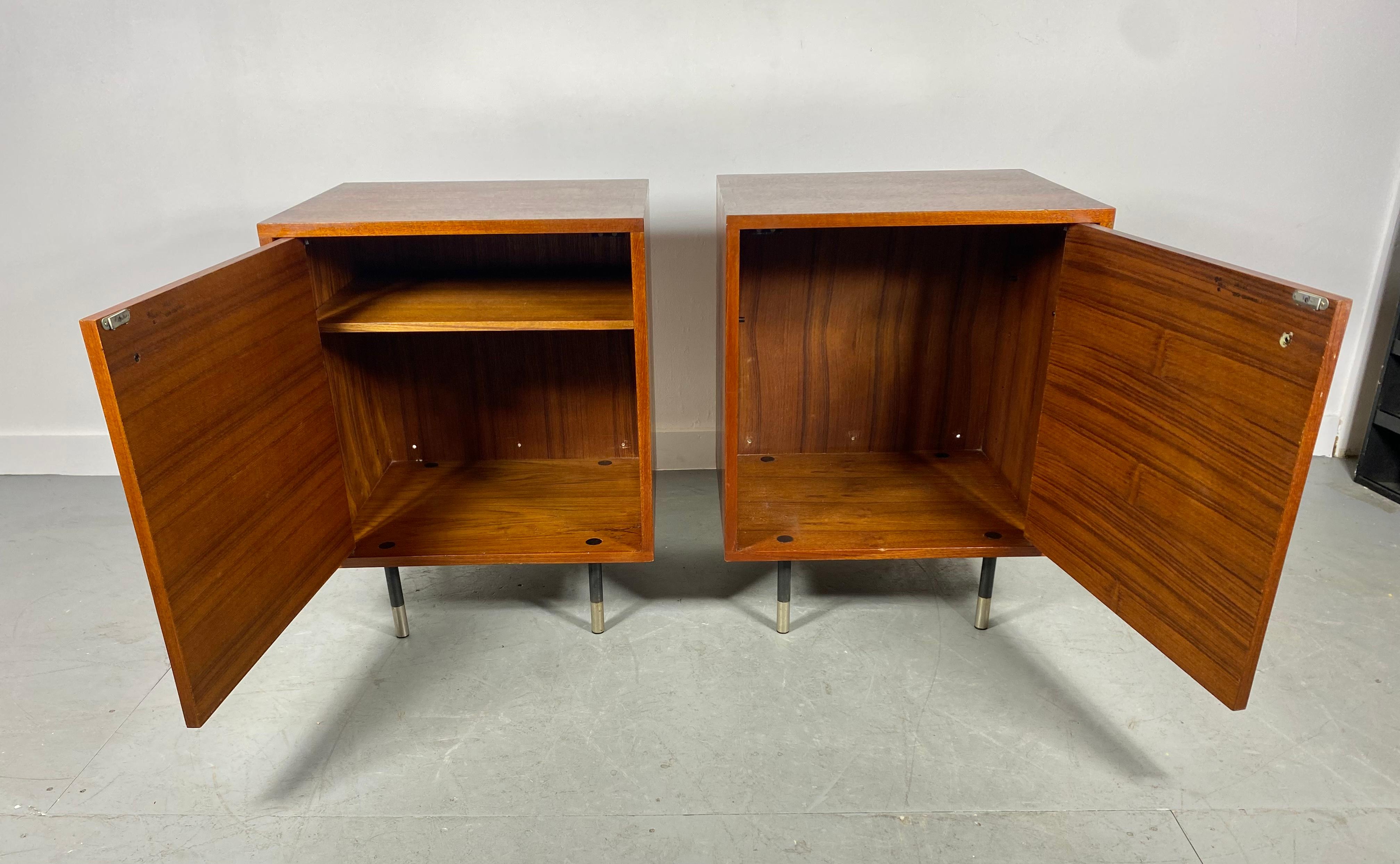 Handsome pair of nite stands, end tables, cabinets, Made in Italy, Classic Italian Modernist design. Great design and proportions. Inlay joinery to top and sides.