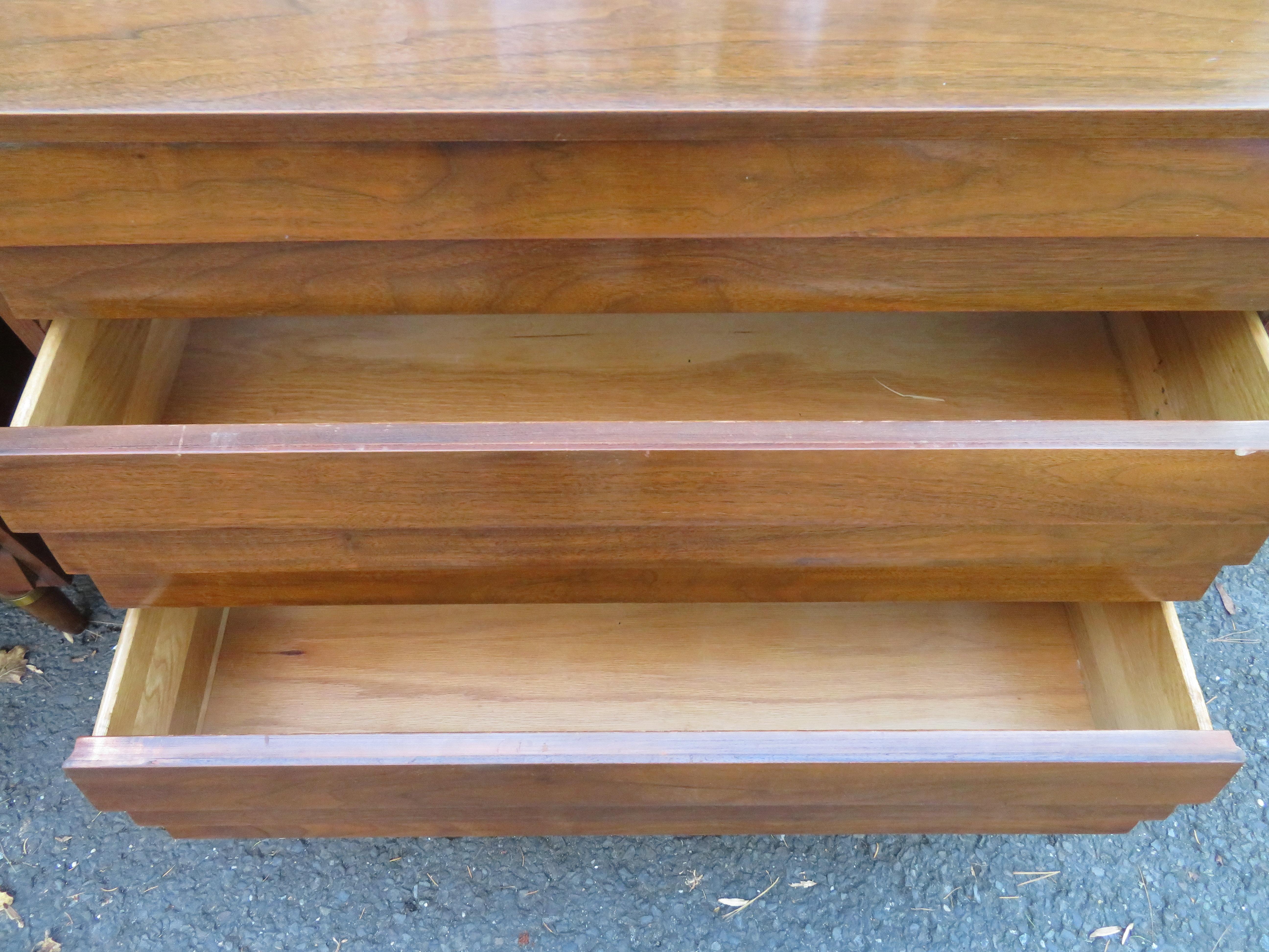 Handsome Pair of American of Martinsville Walnut Brass Louvered Bachelors Chests For Sale 6