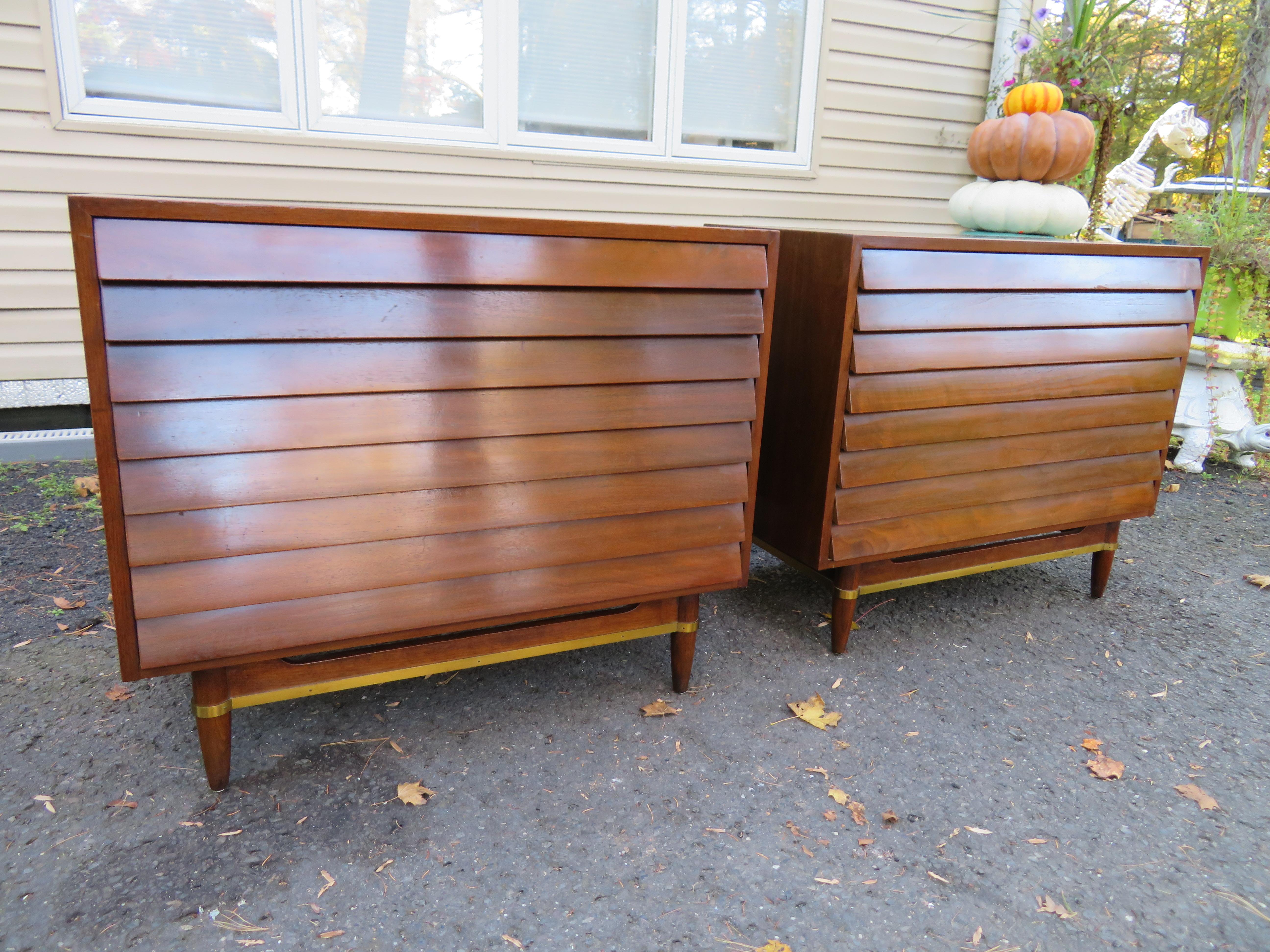 Handsome Pair of American of Martinsville Walnut Brass Louvered Bachelors Chests For Sale 13