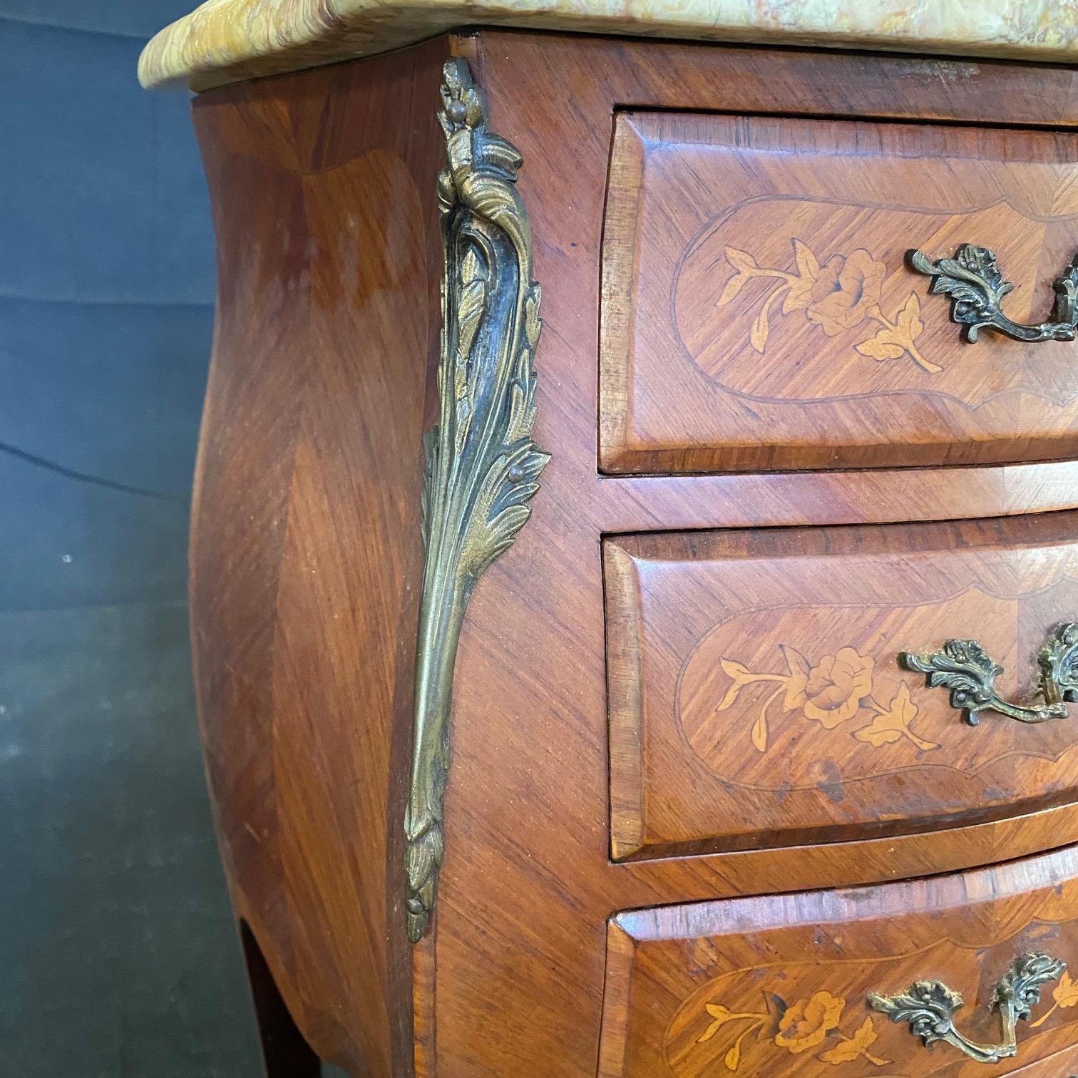 Early 20th Century Handsome Pair of Antique French Inlaid Walnut & Marble Top Nighttands