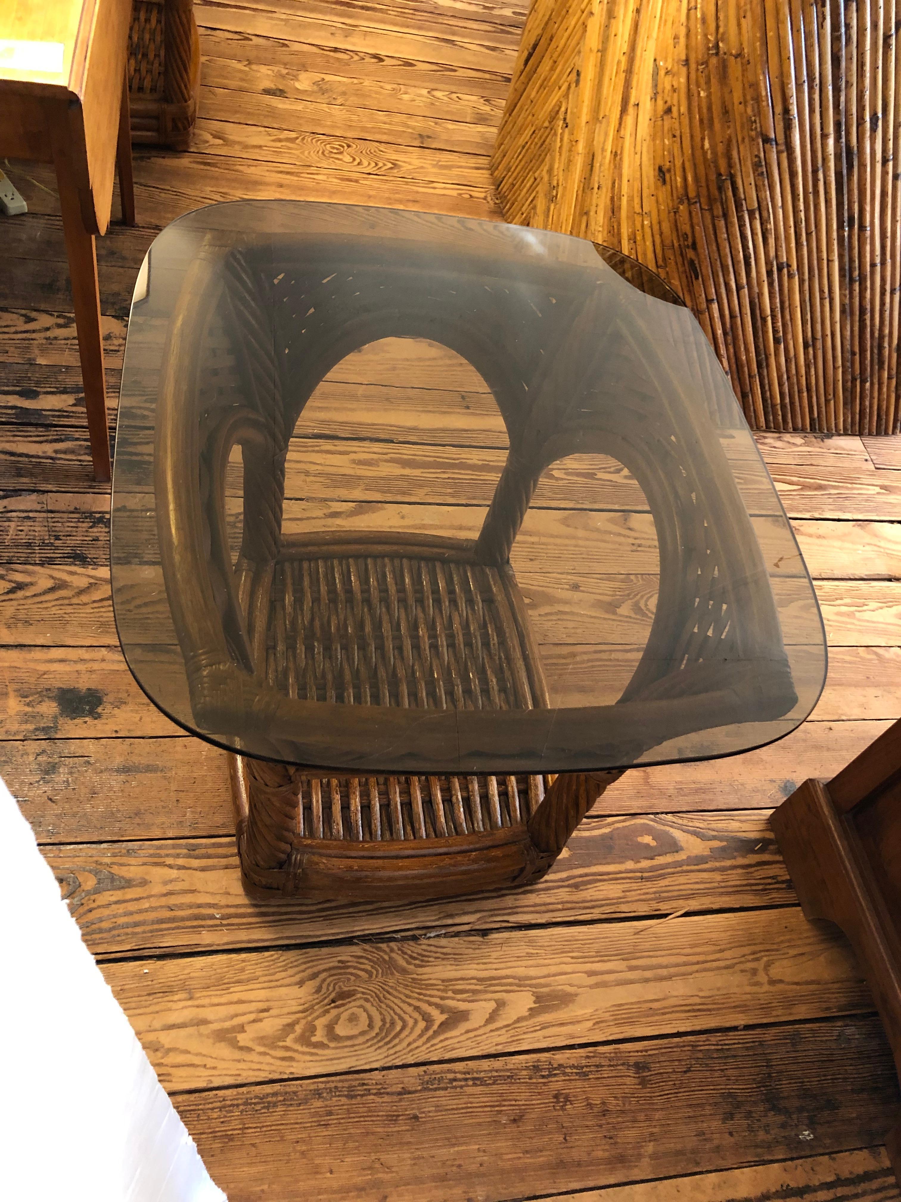 American Handsome Pair of Mid-Century Modern Rattan and Smoky Glass End Tables For Sale