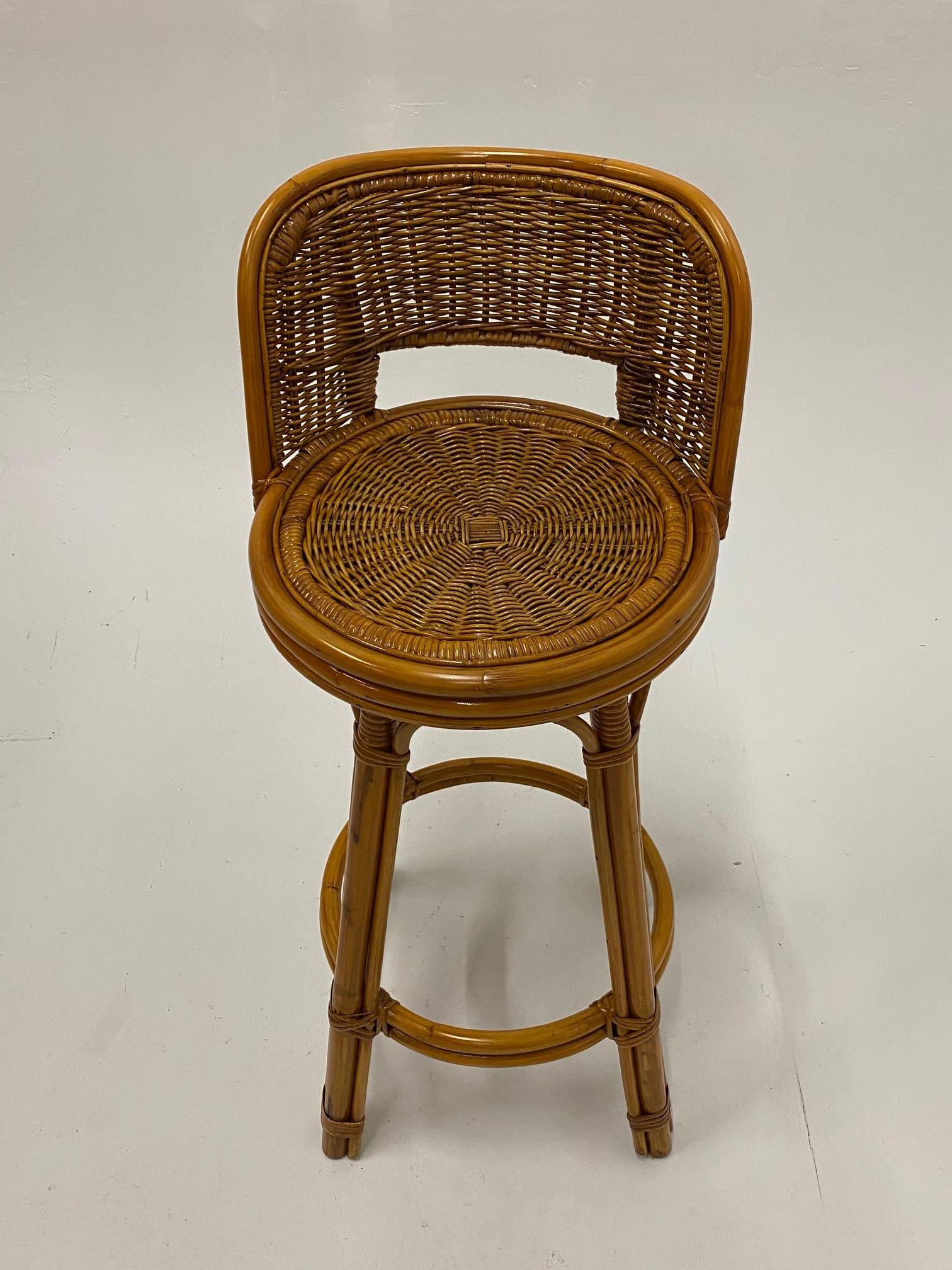 Handsome Pair of Mid-Century Modern Woven Rattan Barstools In Good Condition For Sale In Hopewell, NJ