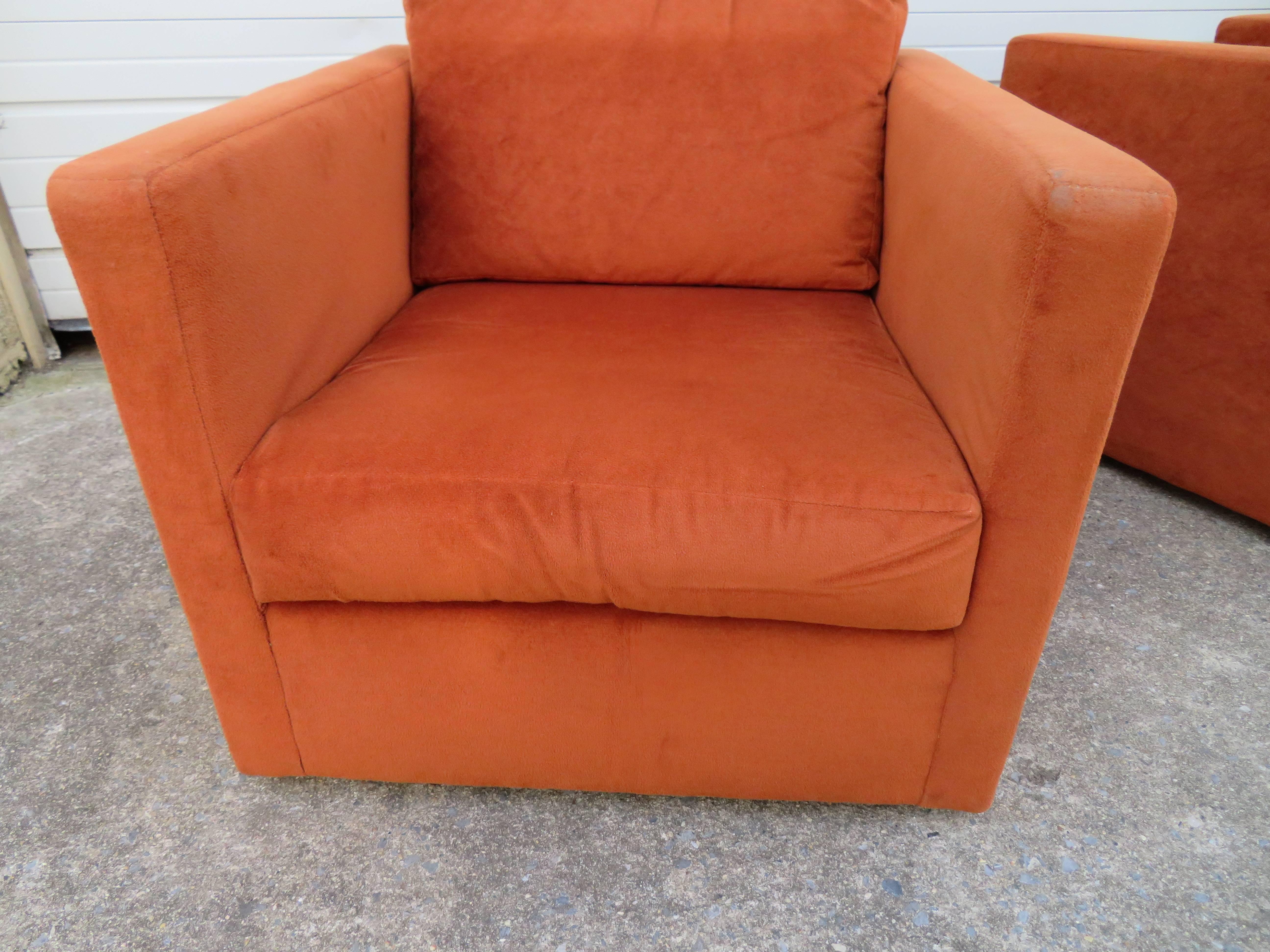 Handsome Pair of Milo Baughman Thayer Coggin Cube Chairs Mid-Century Modern In Good Condition In Pemberton, NJ