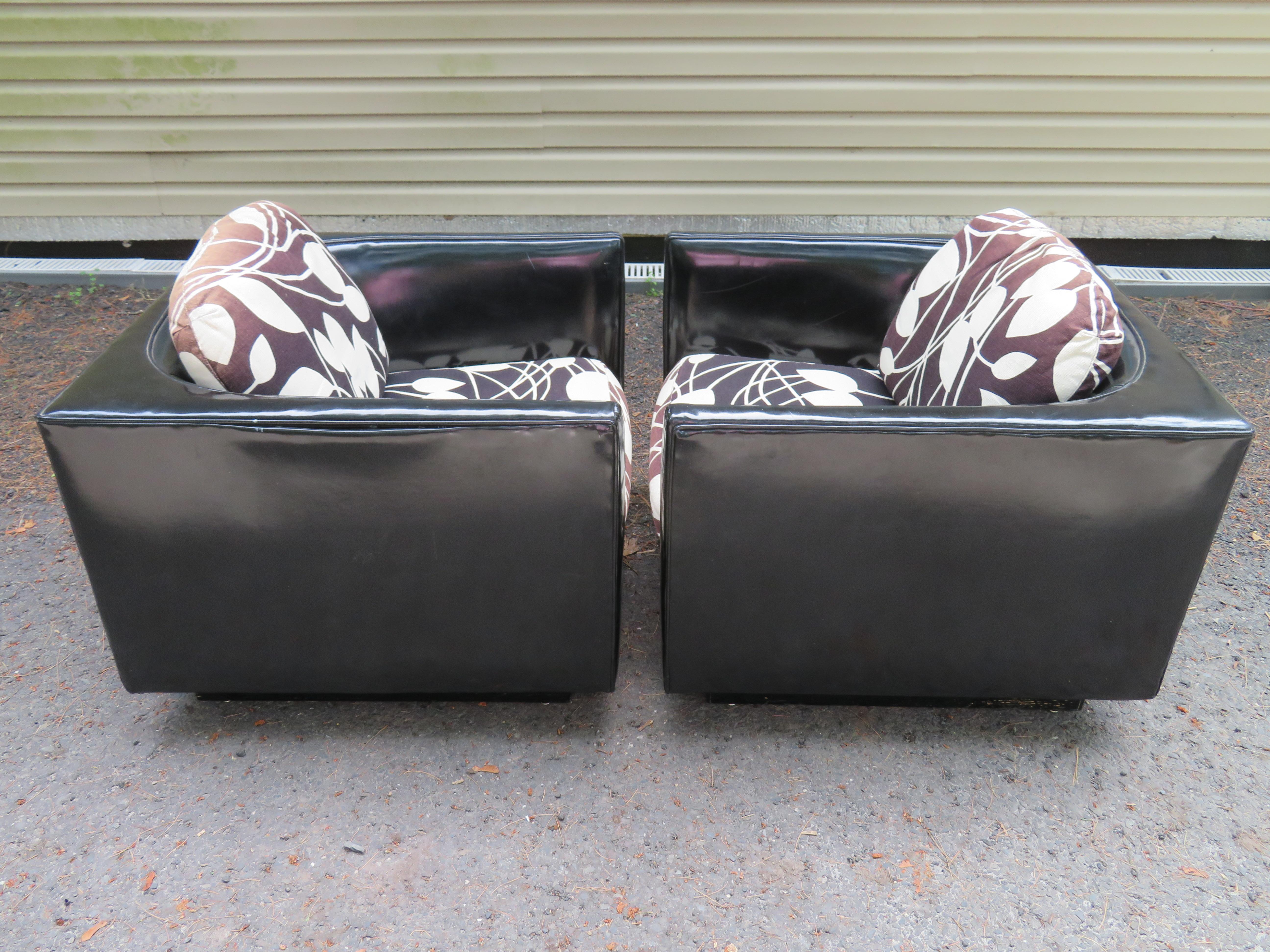 Handsome Pair of Signed Selig Cube Lounge Chairs Mid-Century Modern For Sale 10