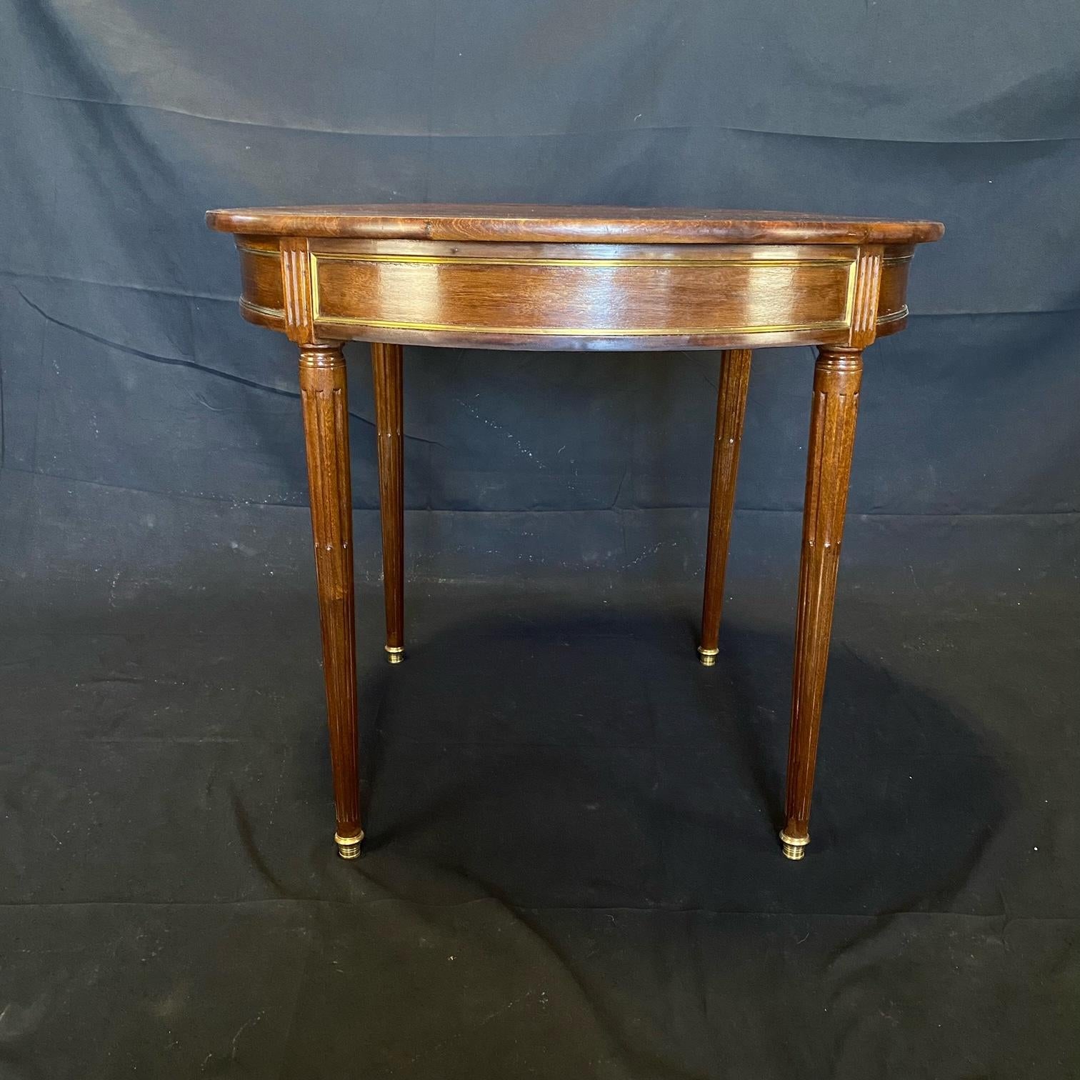 Handsome Round Louis XVI French Walnut Brass Mounted Side or Entry Center Table 7