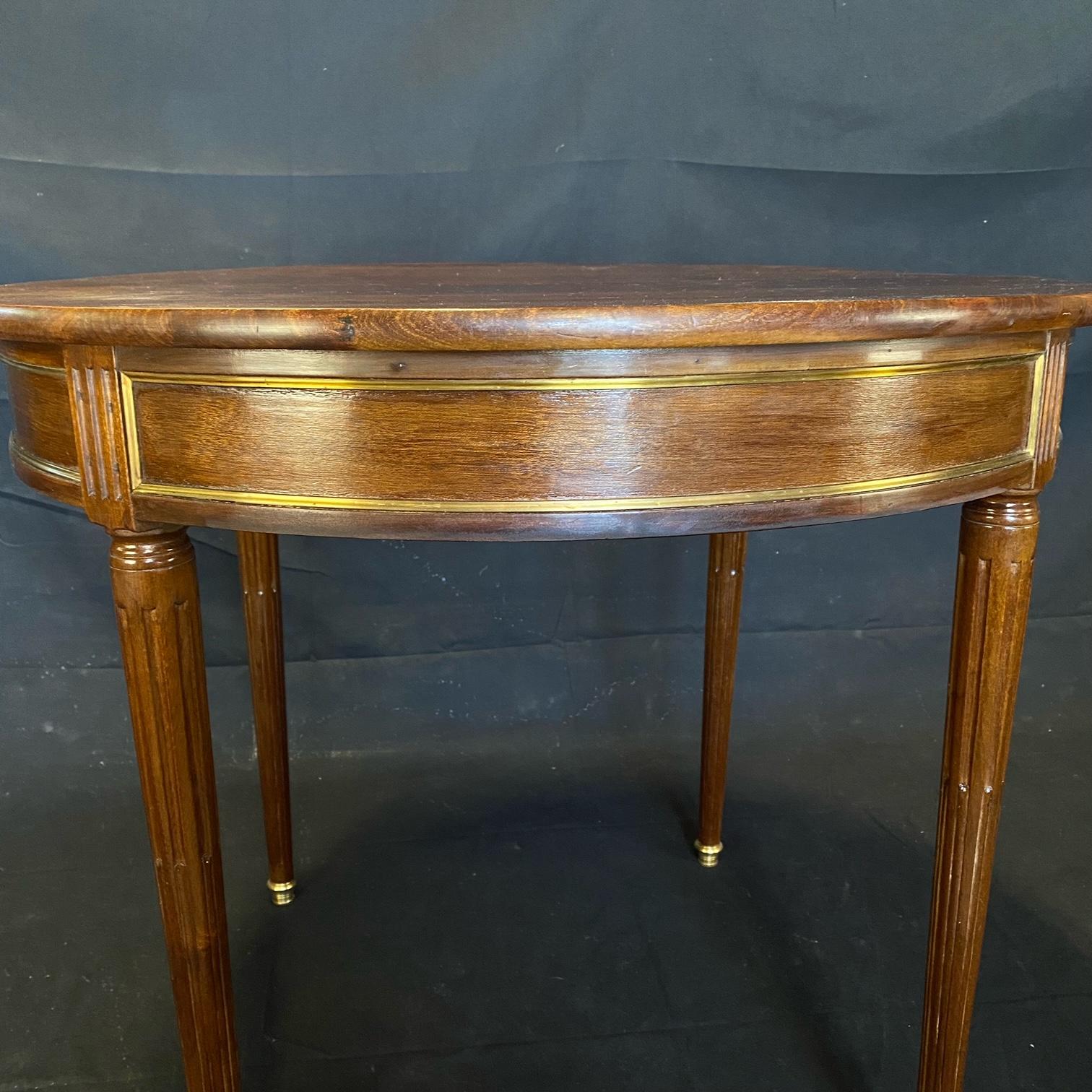 Handsome Round Louis XVI French Walnut Brass Mounted Side or Entry Center Table 8