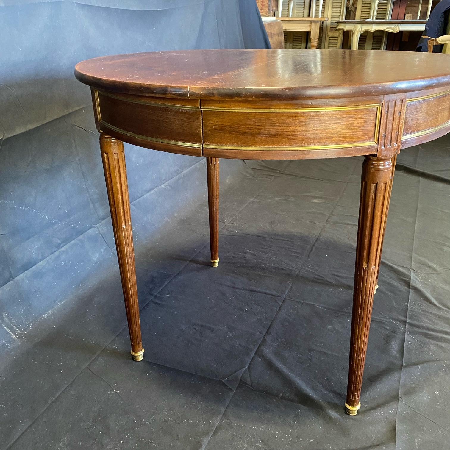Handsome Round Louis XVI French Walnut Brass Mounted Side or Entry Center Table 4