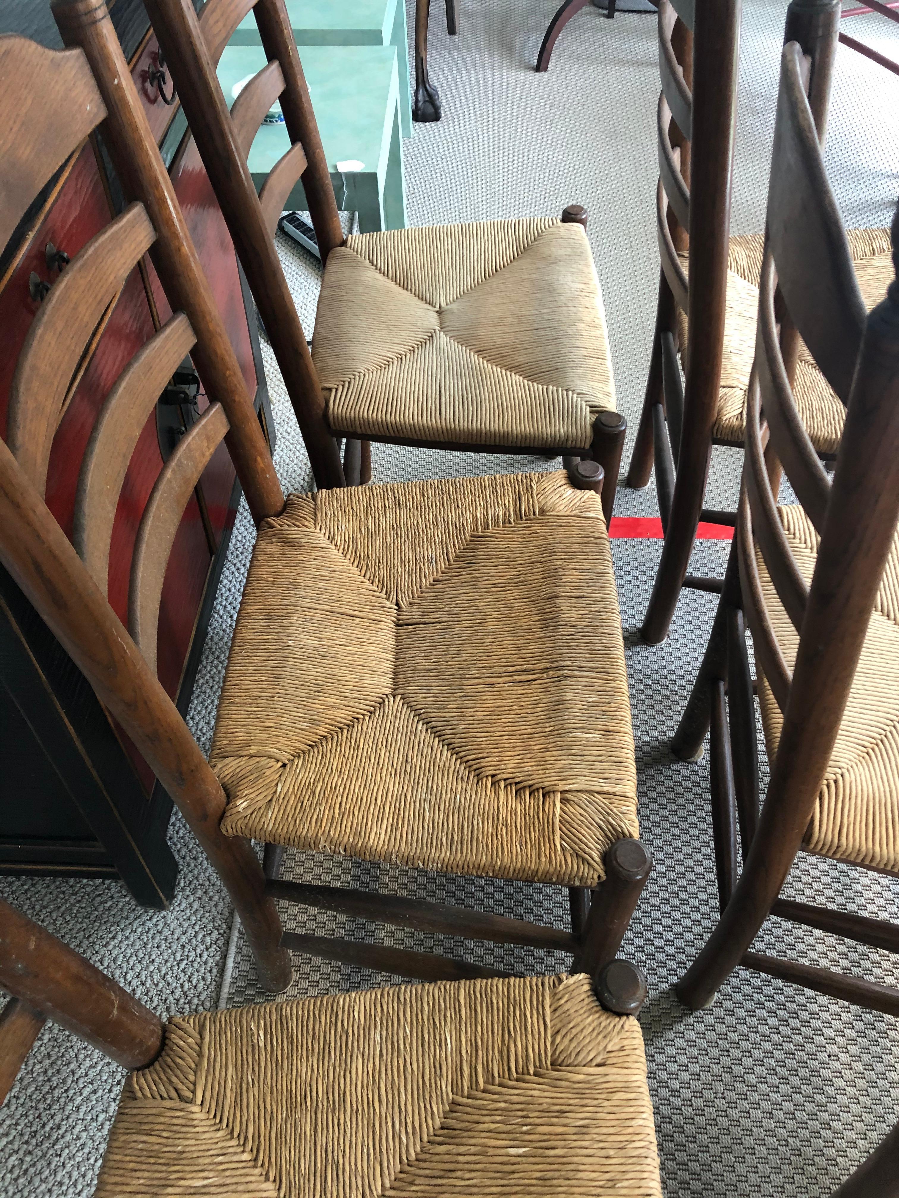 Handsome Set of 6 Ladder Back Dining Chairs with Rush Seats In Good Condition In Hopewell, NJ