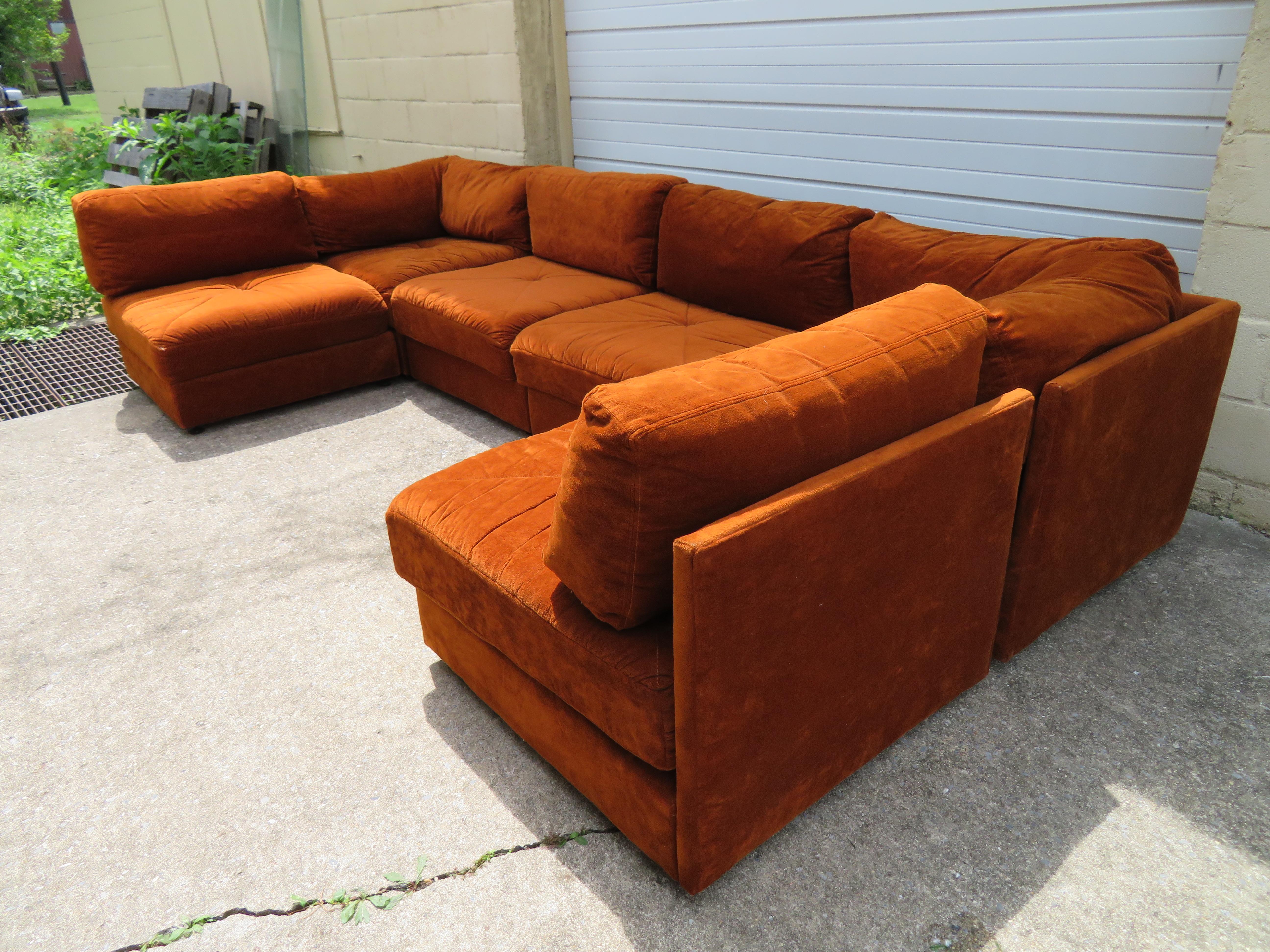 Handsome six-piece Milo Baughman style cube sectional sofa. This set is made by Selig and has reversible seat cushions. The upholstery is clean and usable but as with all upholstered pieces with original fabric we do recommend re-upholstery. The