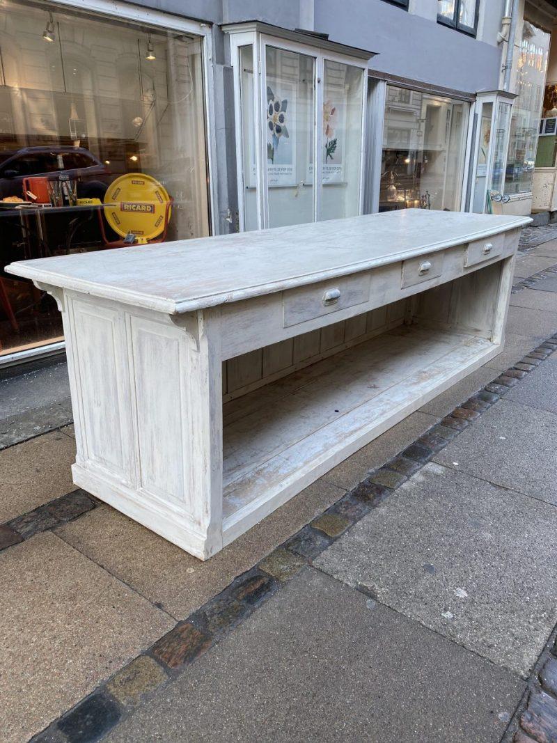 Handsome Southern French 1900 Grocer's Counter / Sideboard In Good Condition For Sale In Copenhagen K, DK