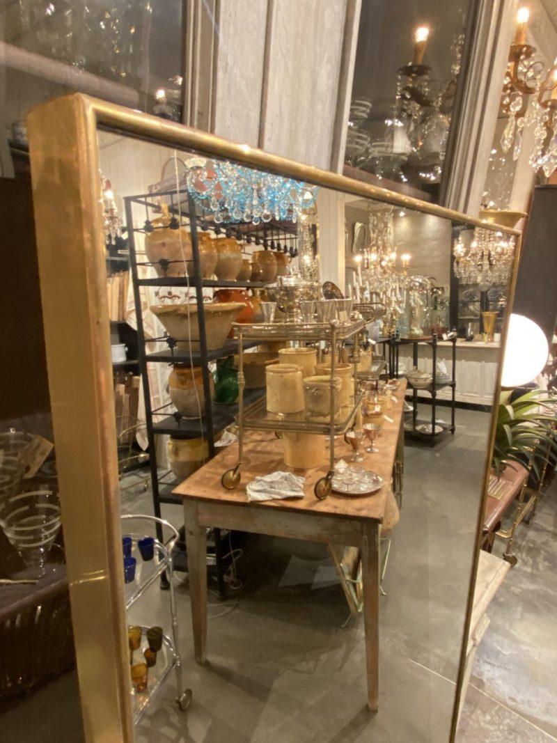 20ième siècle Magnifique grand miroir en laiton - Italie du milieu du siècle en vente