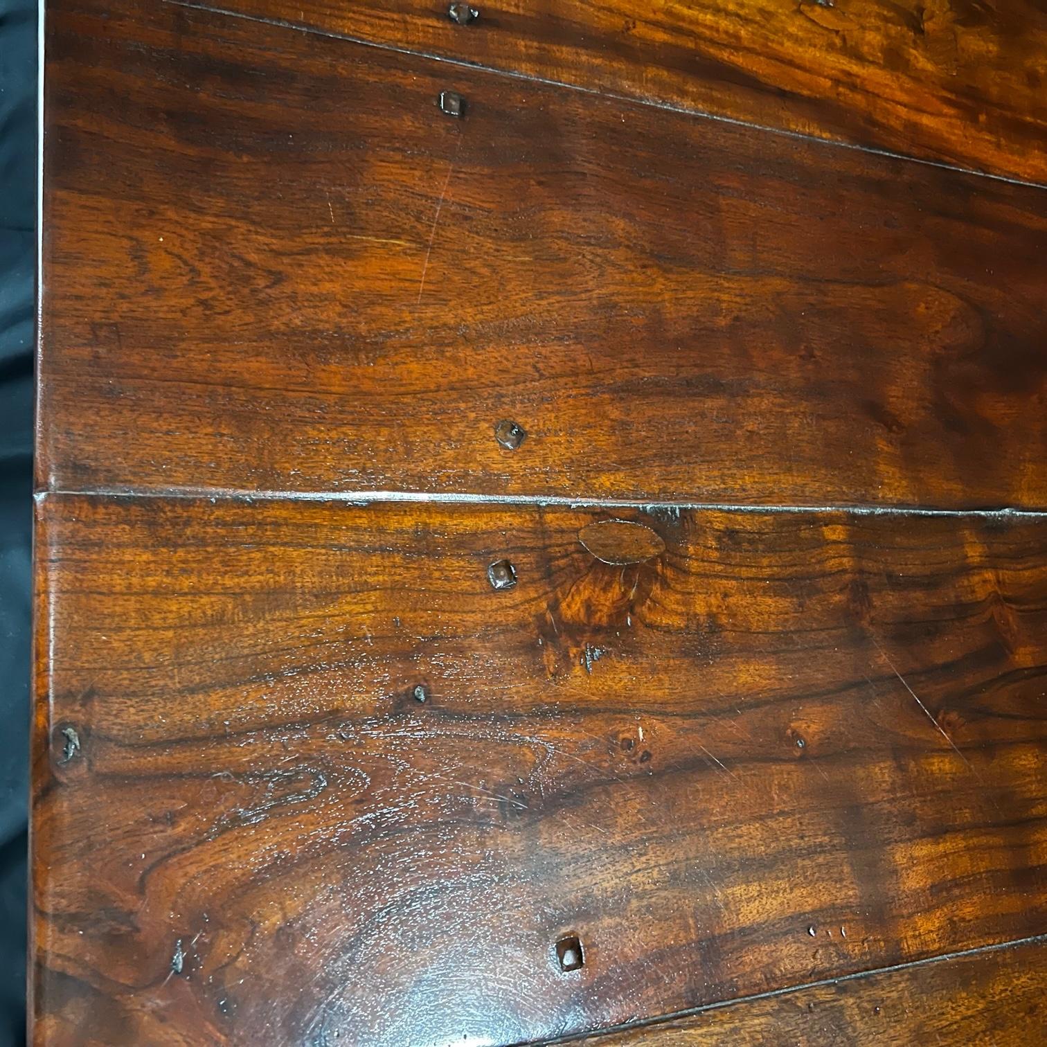 handsone table
