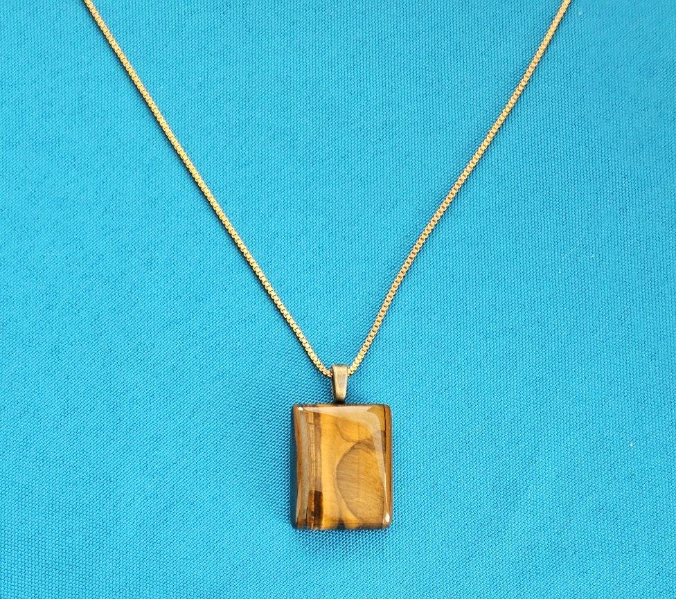Handsome Tiger's Eye Semiprecious Stone Pendant Necklace For Sale 4