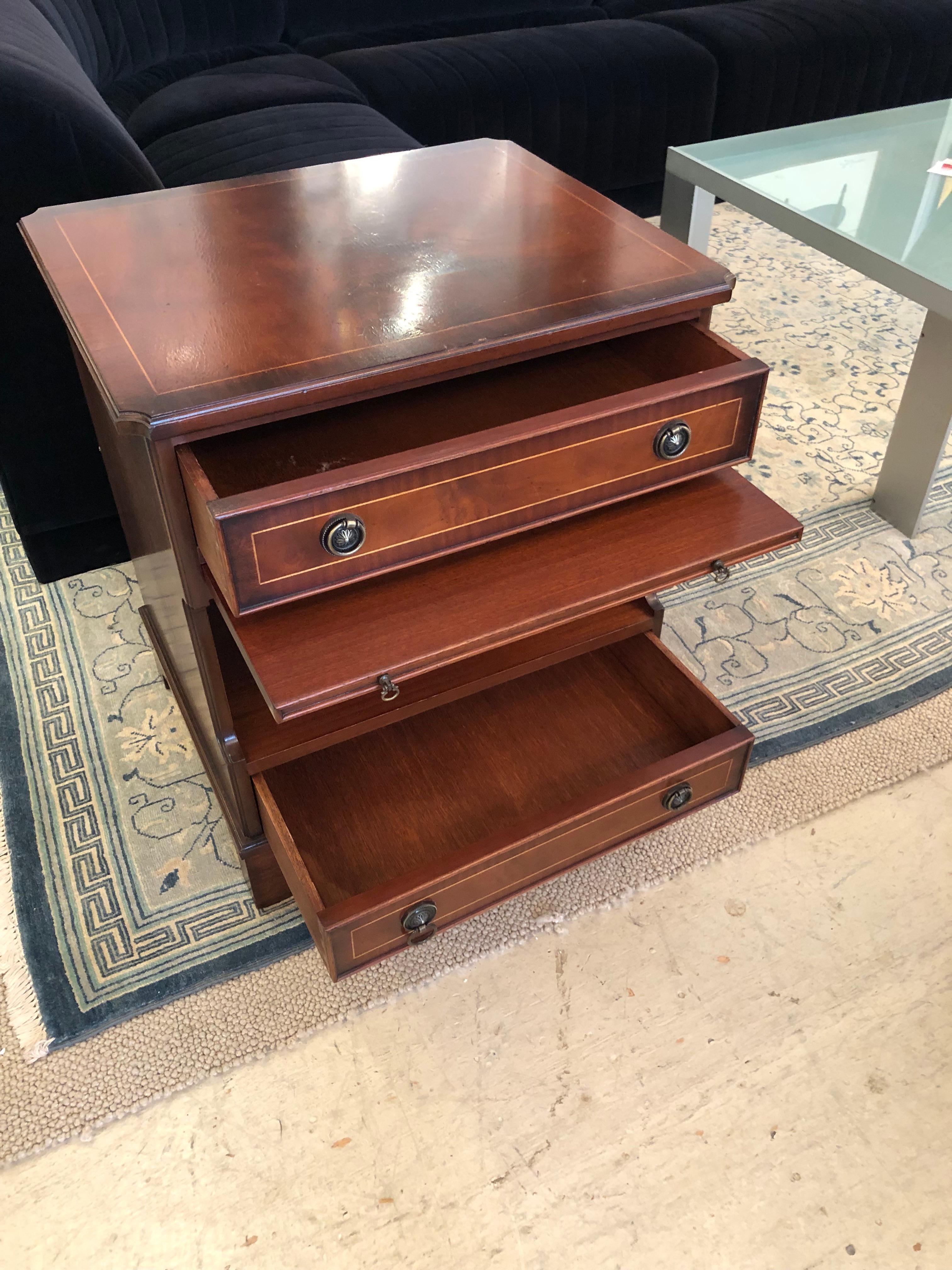 Federal Handsome Versatile Mahogany Night Stand with Two Drawers & Slide For Sale