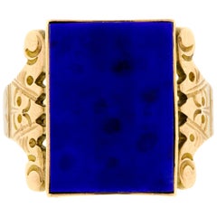 Handsome Victorian Tailored Convex Lapis and 14 Karat Yellow Gold Ring
