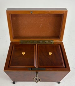 Handsome vintage burled walnut trinket box