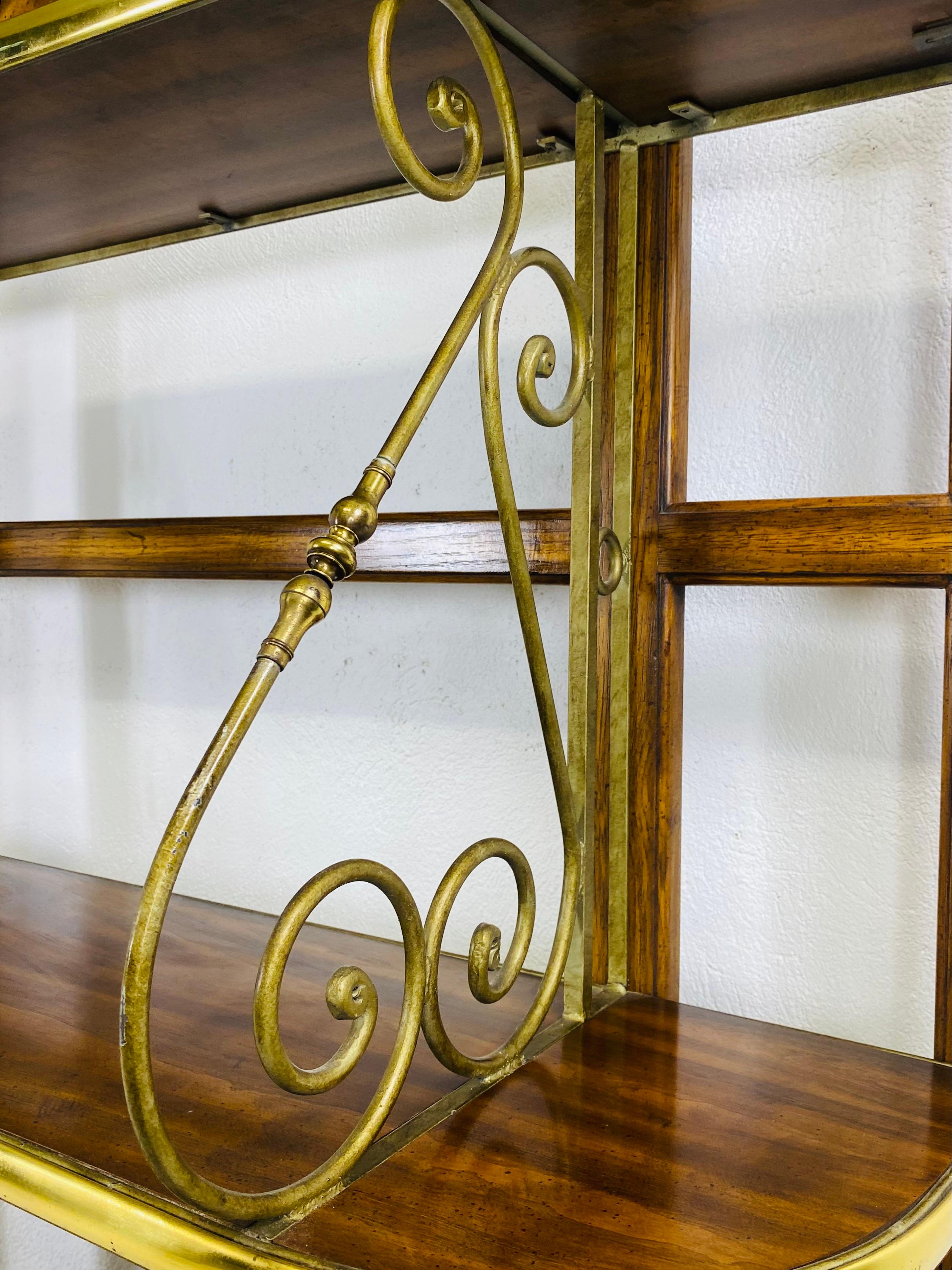 Late 20th Century Handsome vintage Drexel Heritage brass in Walnut bakers rack For Sale