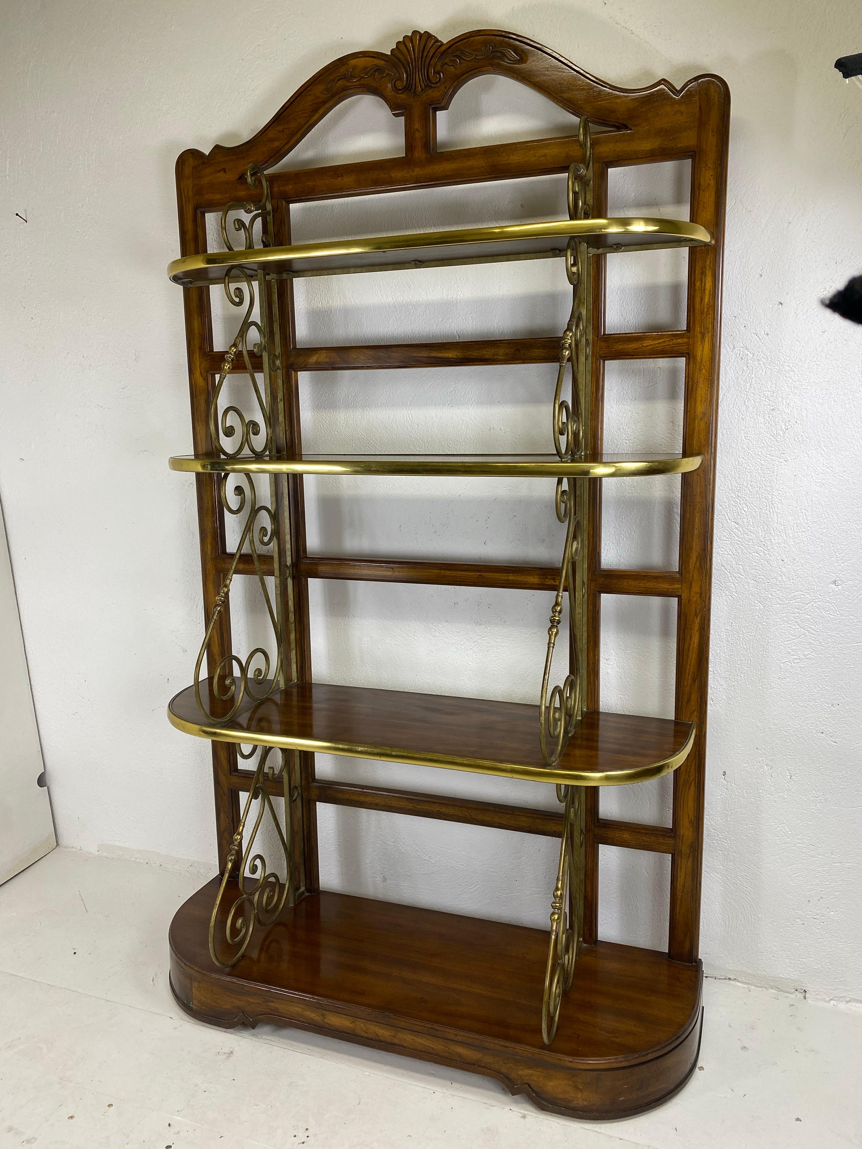 Wood Handsome vintage Drexel Heritage brass in Walnut bakers rack For Sale