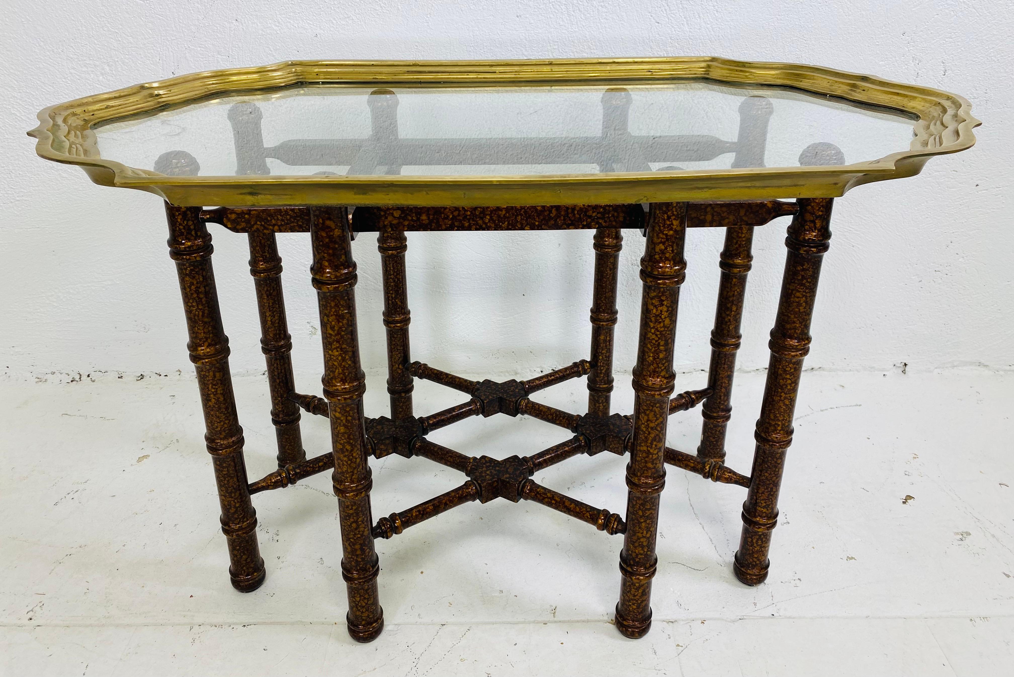 Fait main Superbe table d'appoint classique vintage en fausse écaille de tortue en vente