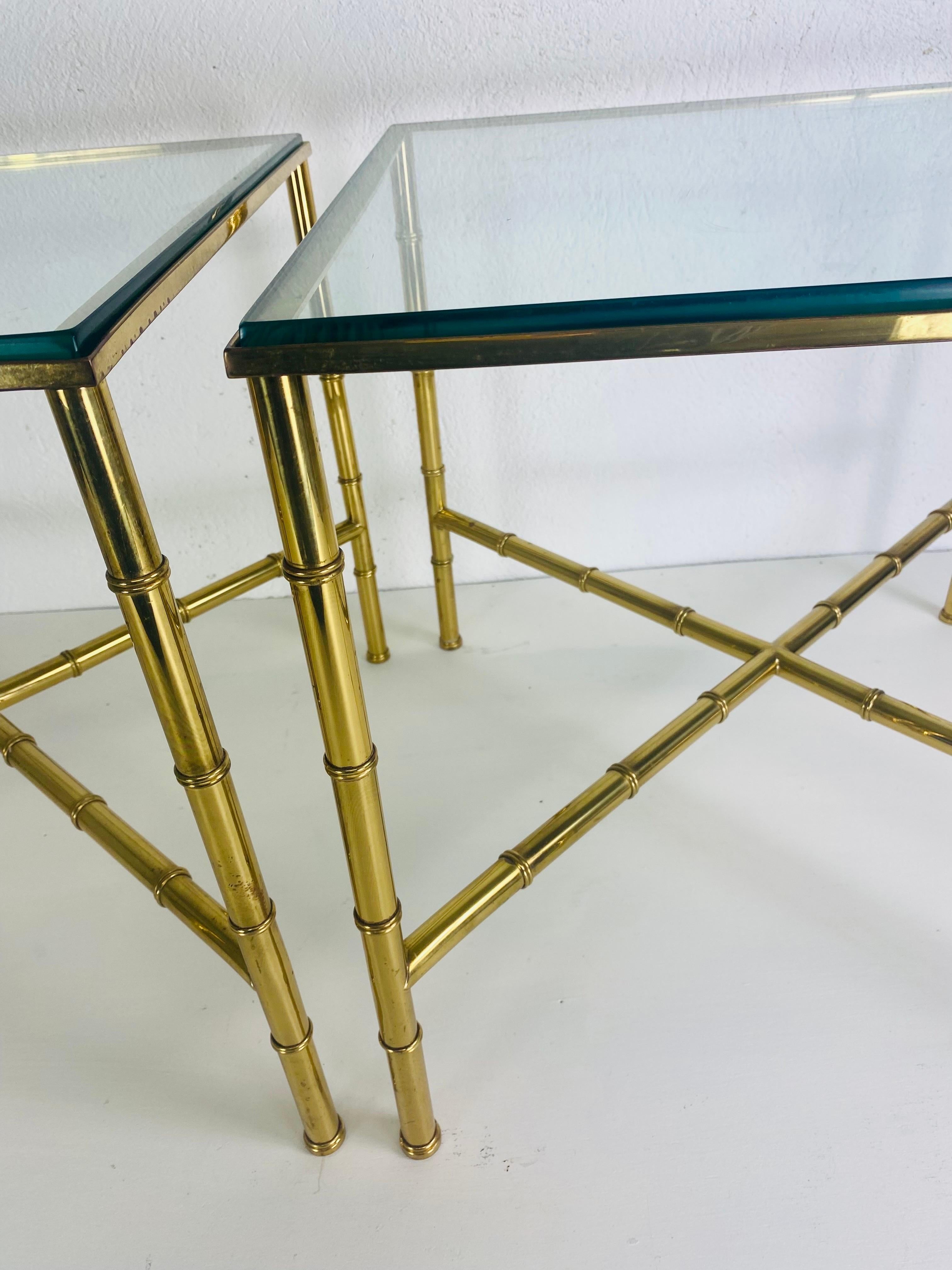 Handsome vintage solid brass Regency inspired faux bamboo side tables In Good Condition For Sale In Allentown, PA